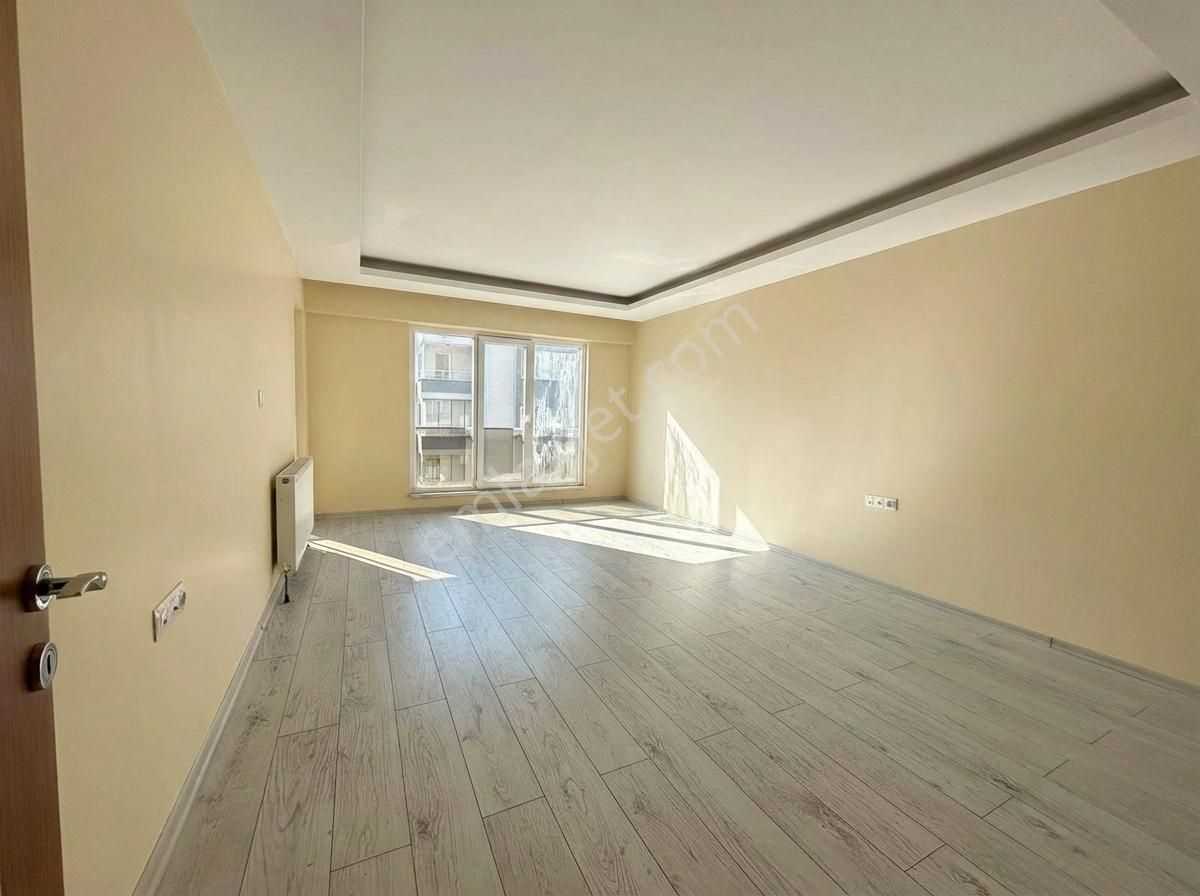 Remax Advantage'den 23 Nisanda Satılık Arakat 2+1 Boş Daire - Görsel 12