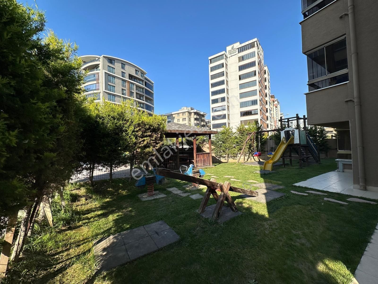 Remax Advantage'den 23 Nisanda Satılık Arakat 2+1 Boş Daire