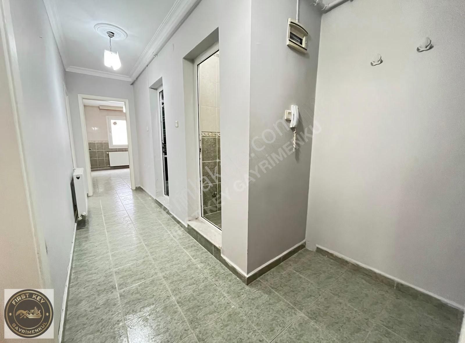 Yeşilova'da, Asansörlü, Köşe, Ara Kat, Geniş, Ferah 2+1 - Görsel 18