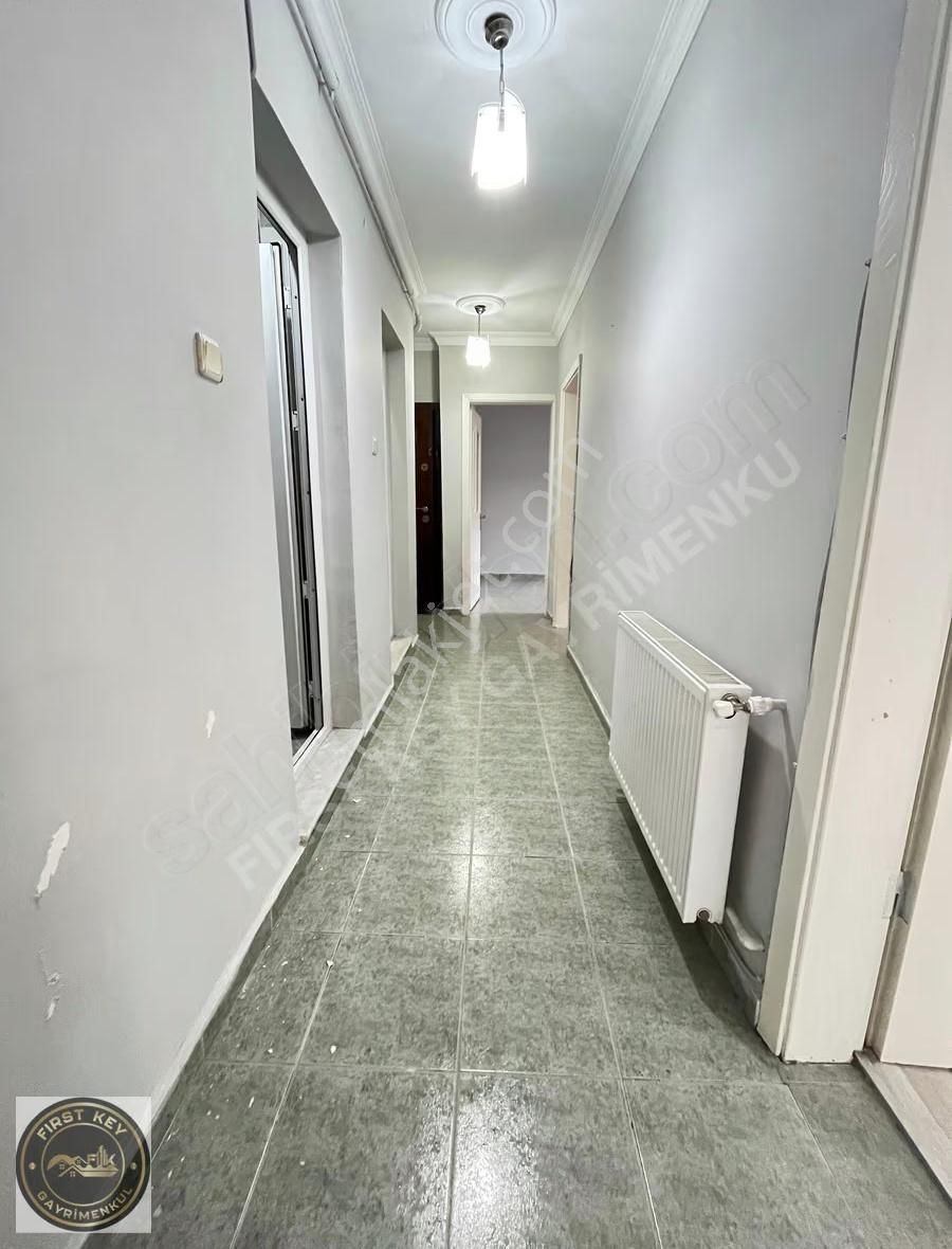 Yeşilova'da, Asansörlü, Köşe, Ara Kat, Geniş, Ferah 2+1 - Görsel 15