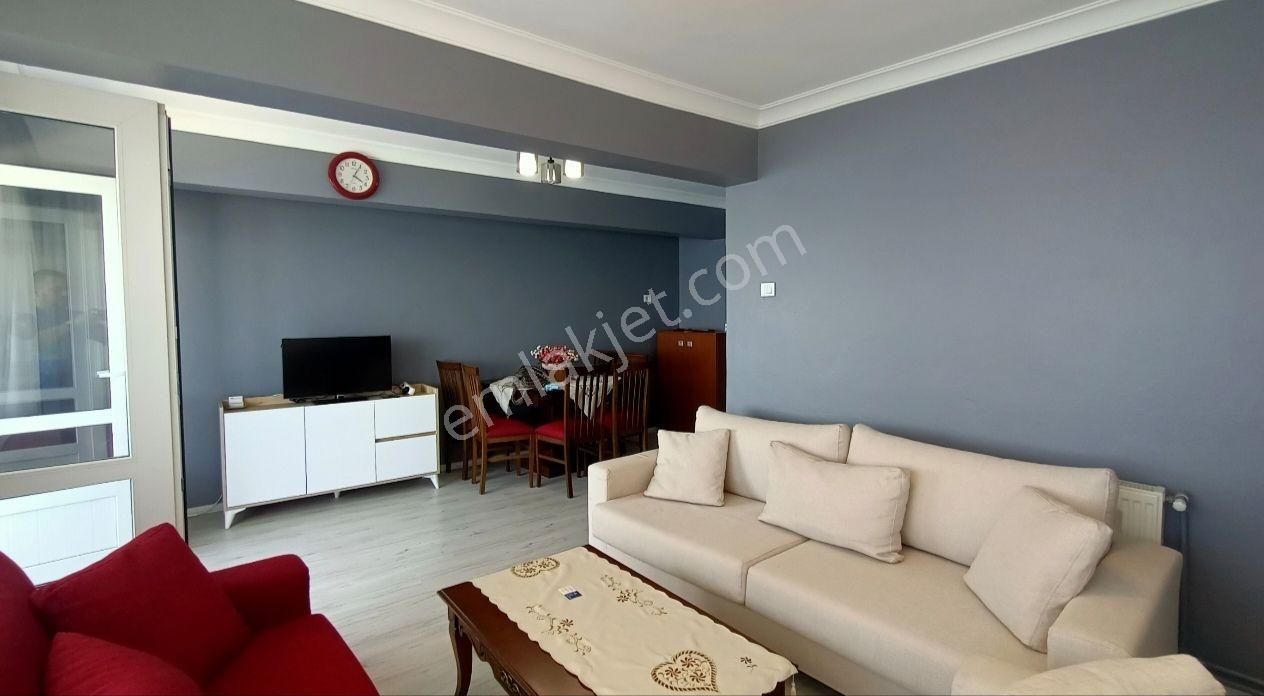Provos Gayrimenkul, Denize Sıfır, İçi Yenilenmiş, 2+1 Daire - Görsel 16