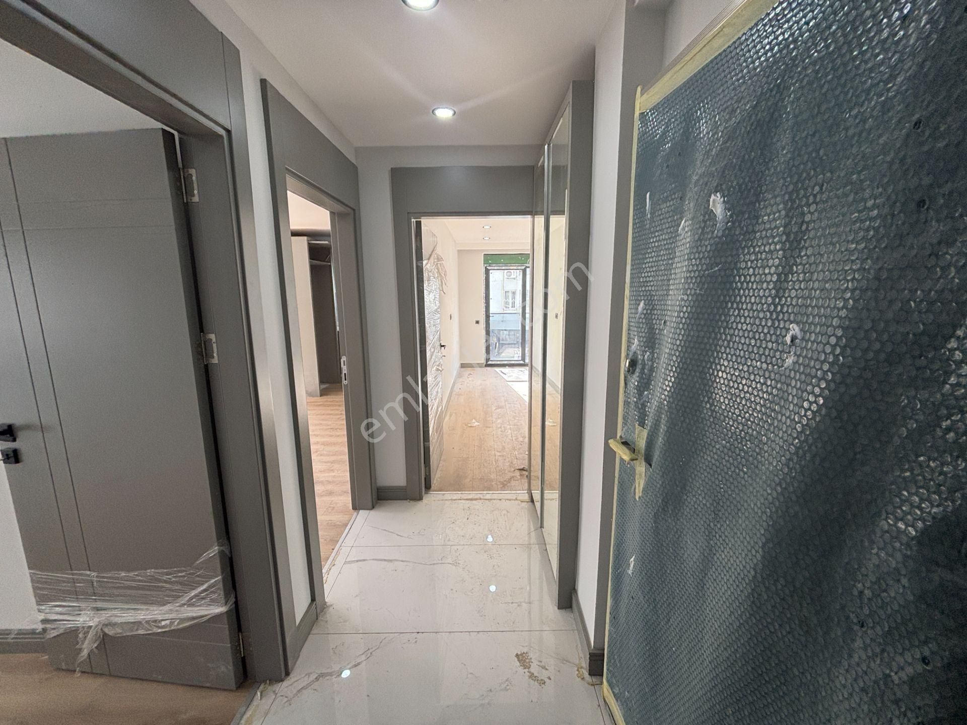 Güvenlikte Sıfır Kapalı Otoparklı Doğalgazlı Şık 2+1 - Görsel 21