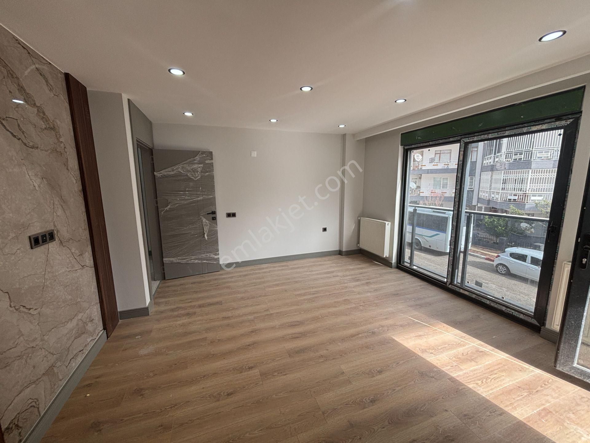 Güvenlikte Sıfır Kapalı Otoparklı Doğalgazlı Şık 2+1 - Görsel 5