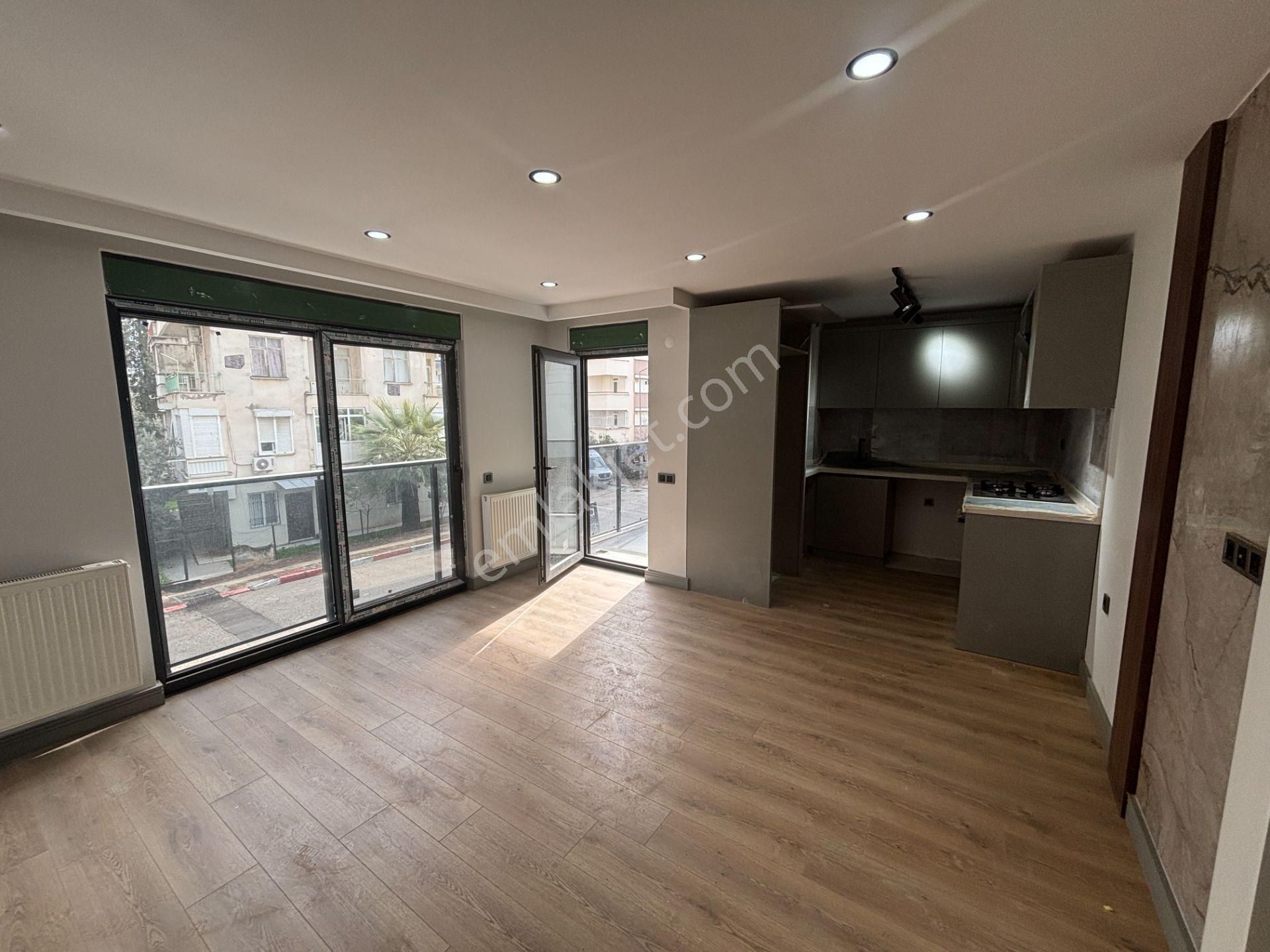 Güvenlikte Sıfır Kapalı Otoparklı Doğalgazlı Şık 2+1