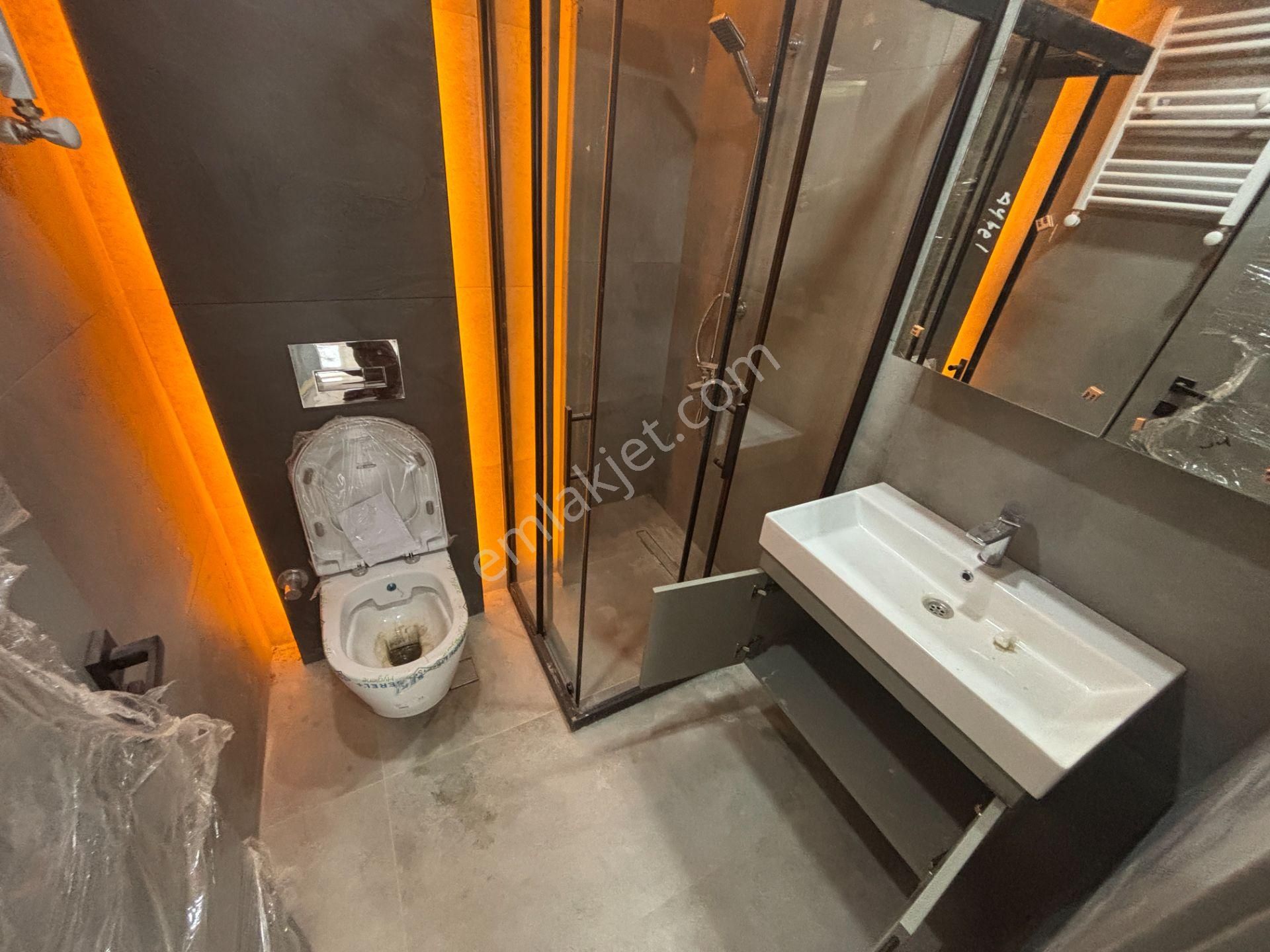 Güvenlikte Sıfır Kapalı Otoparklı Doğalgazlı Şık 2+1 - Görsel 18