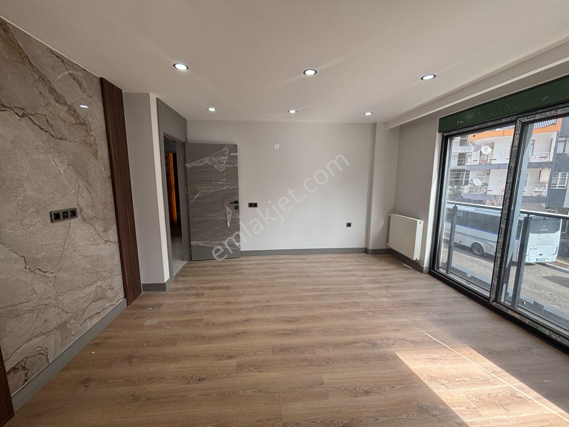 Güvenlikte Sıfır Kapalı Otoparklı Doğalgazlı Şık 2+1 - Görsel 6