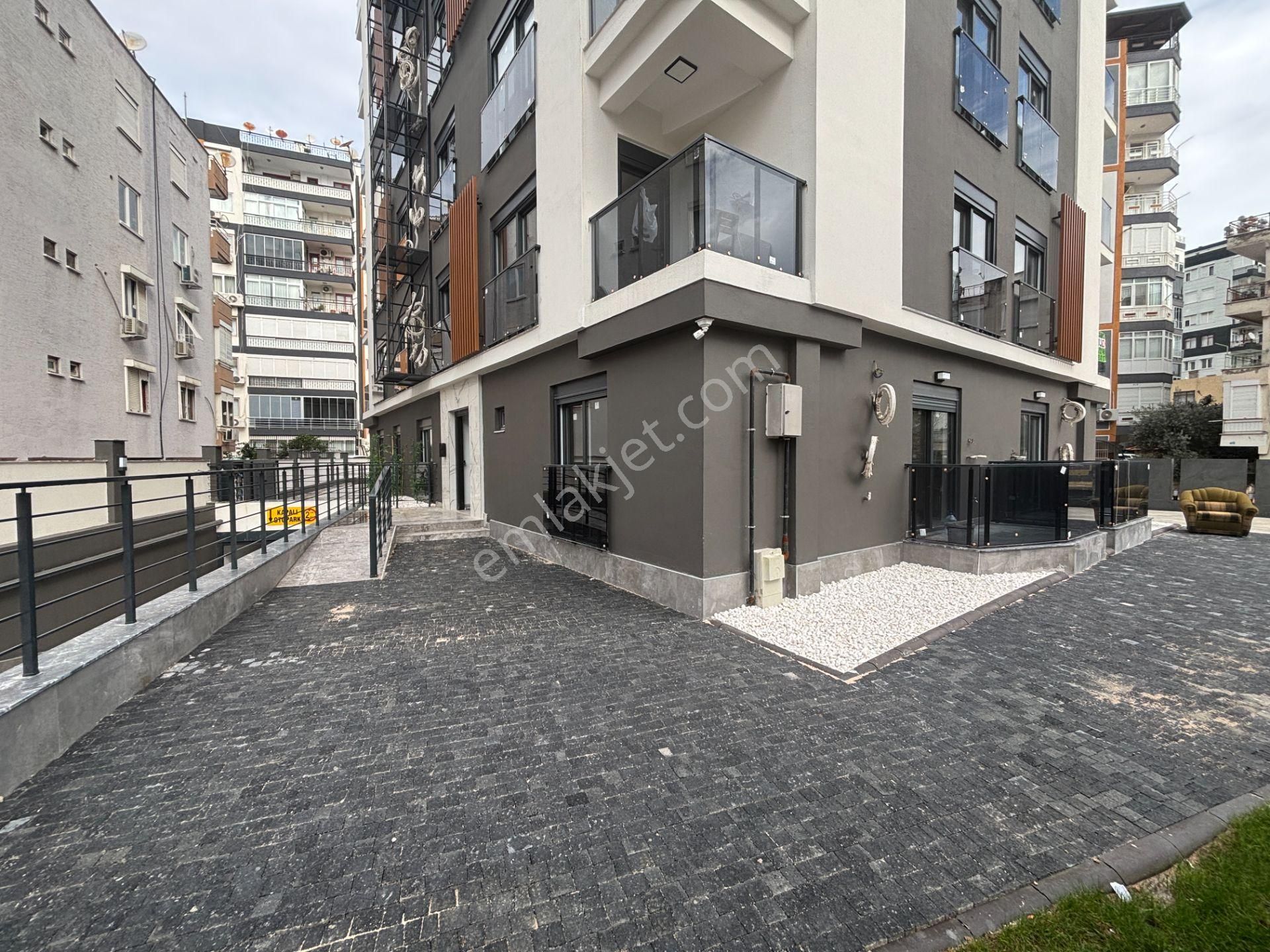 Güvenlikte Sıfır Kapalı Otoparklı Doğalgazlı Şık 2+1 - Görsel 31