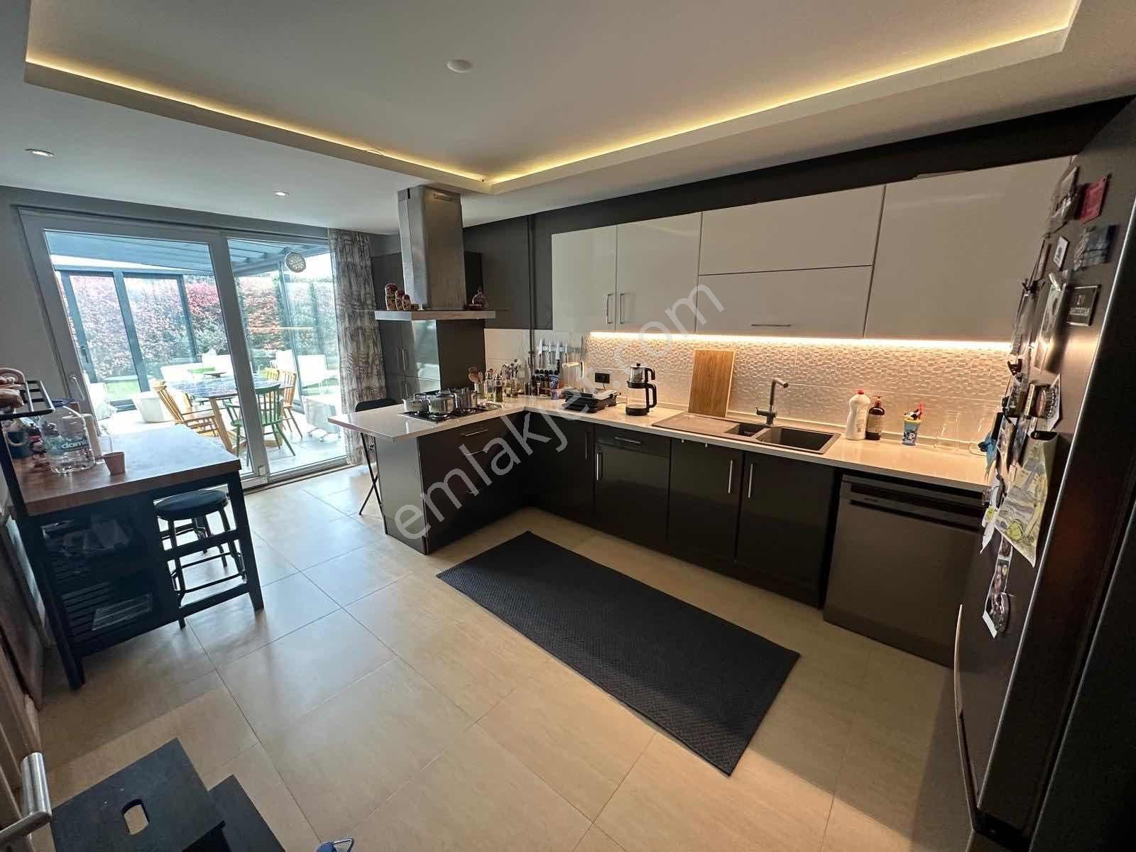 Zekeriyaköy Draganı Sitesinde Ultralüks Dekorasyonlu Kupon Daire - Görsel 26