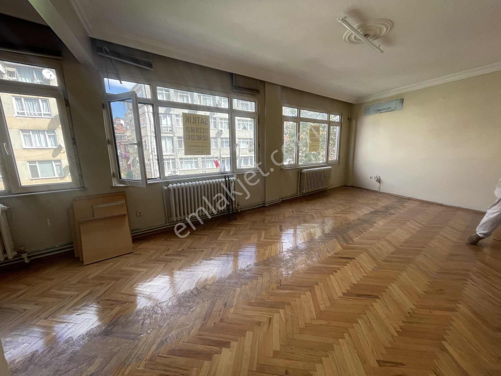 Sarıyer Ana Cadde Üzeri Geniş Daire - Görsel 13