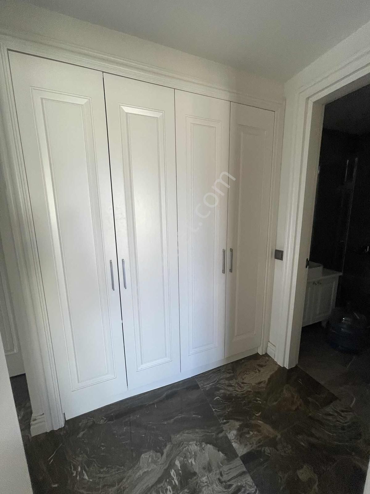 Boğaz Manzaralı Tünele Yakın Havuzlu Otoparklı Çatı Dubleksi - Görsel 26