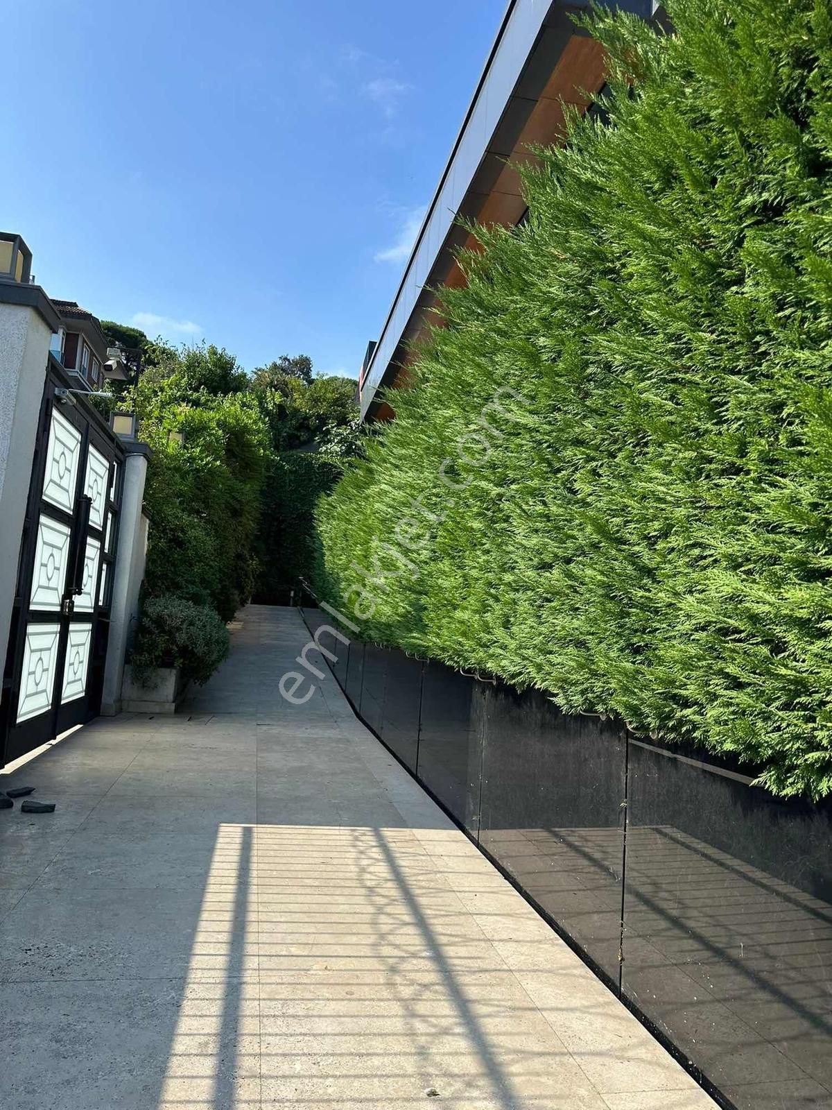 Boğaz Manzaralı Tünele Yakın Havuzlu Otoparklı Çatı Dubleksi - Görsel 30