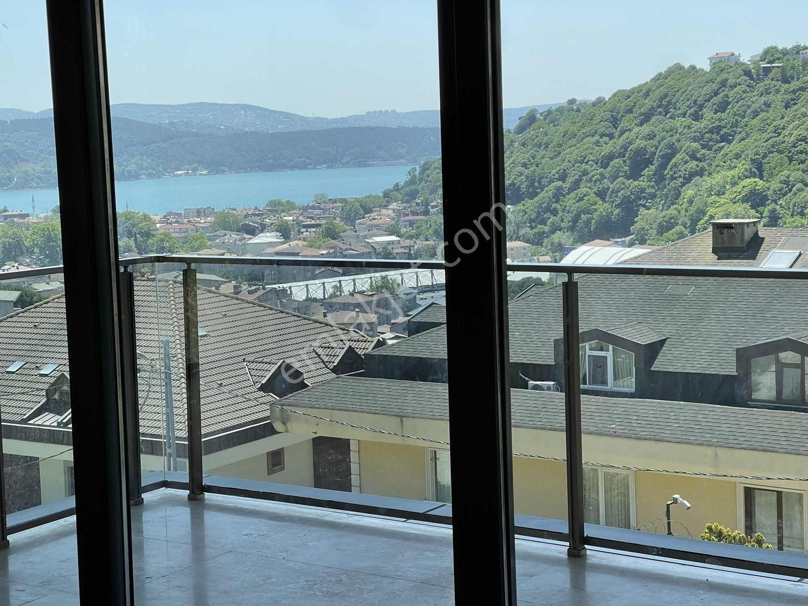 Boğaz Manzaralı Tünele Yakın Havuzlu Otoparklı Çatı Dubleksi - Görsel 25