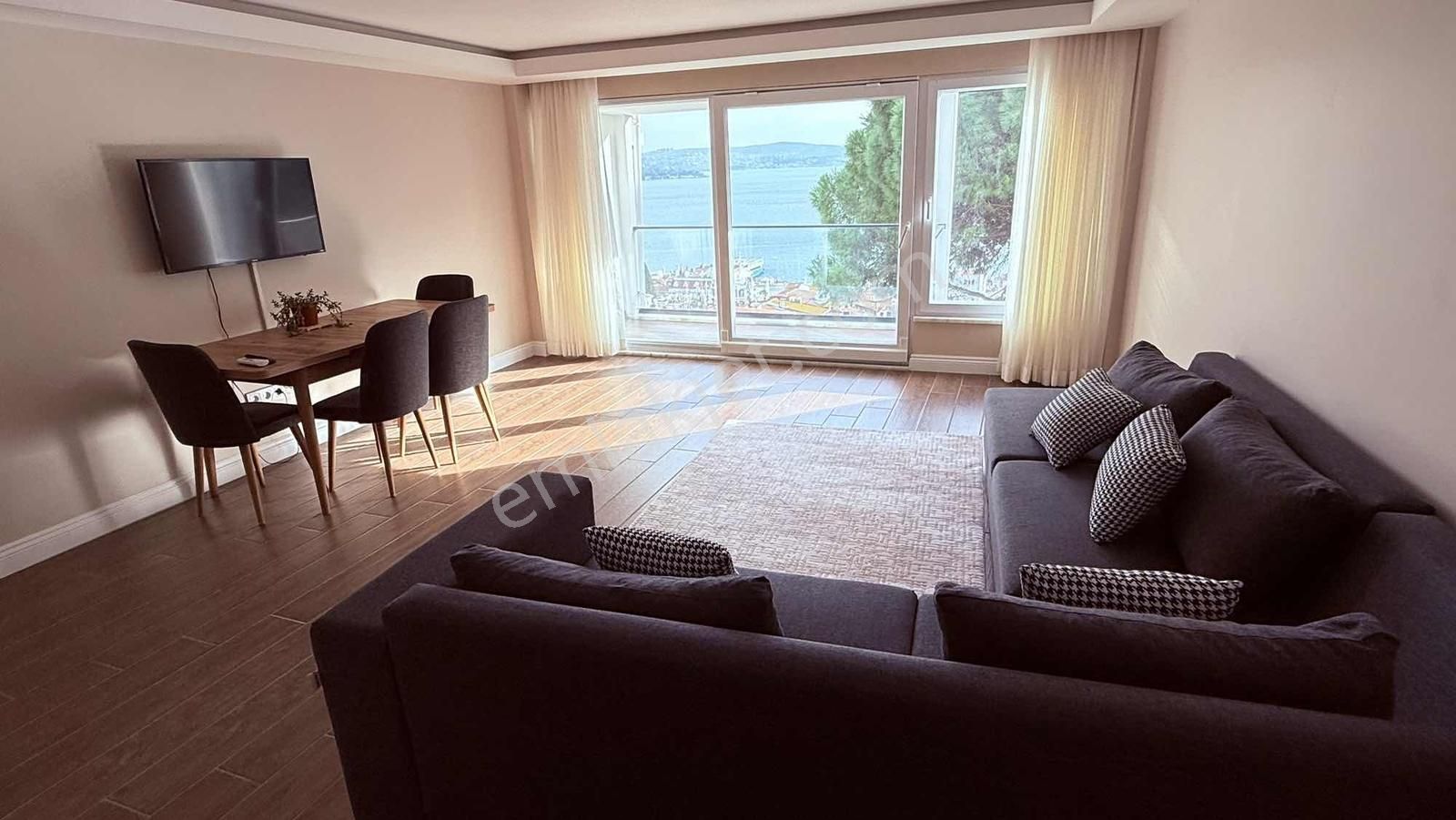 Sarıyer Büyükderede Eşsiz Deniz Manzaralı Ultralüx 2+1 Daire - Görsel 6