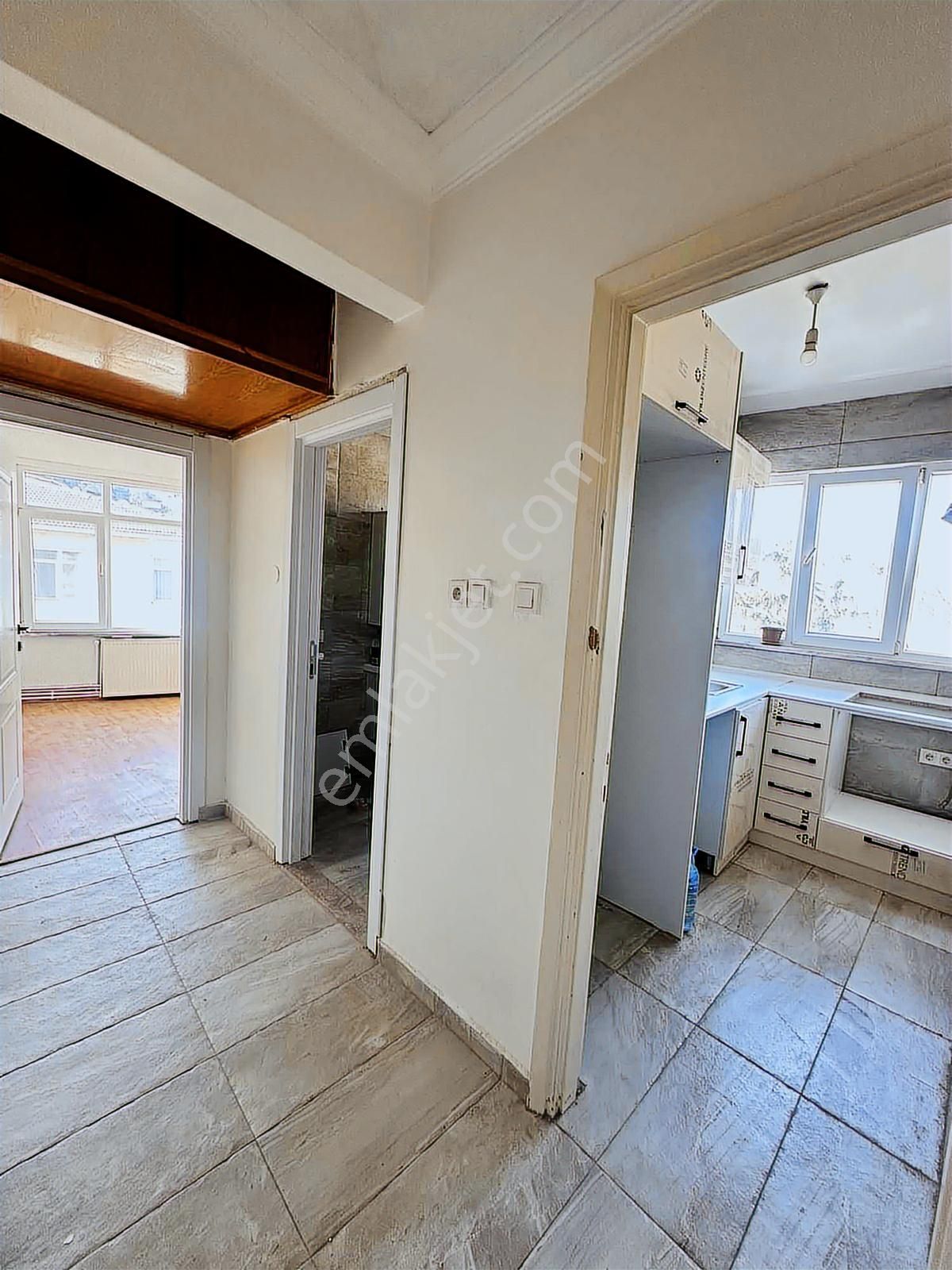 Sarıyer Merkezde Caddeye Yakın Daire - Görsel 19