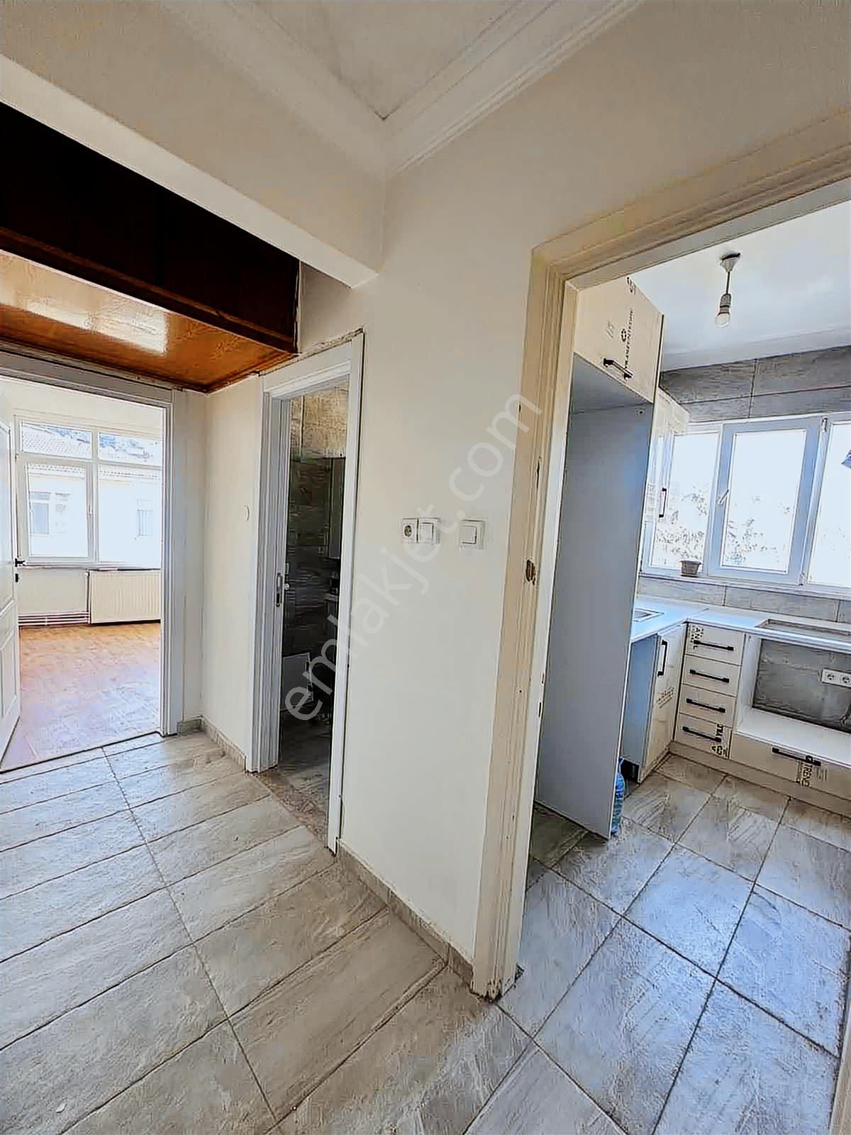 Sarıyer Merkezde Caddeye Yakın Daire - Görsel 17