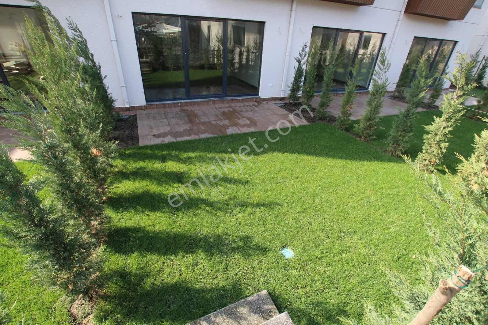 Zekeriyaköy Lotus Park Sitesinde Güzel Konum Villa - Görsel 6