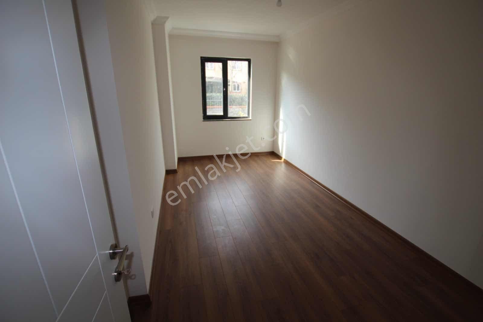 Zekeriyaköy Lotus Park Sitesinde Güzel Konum Villa - Görsel 12