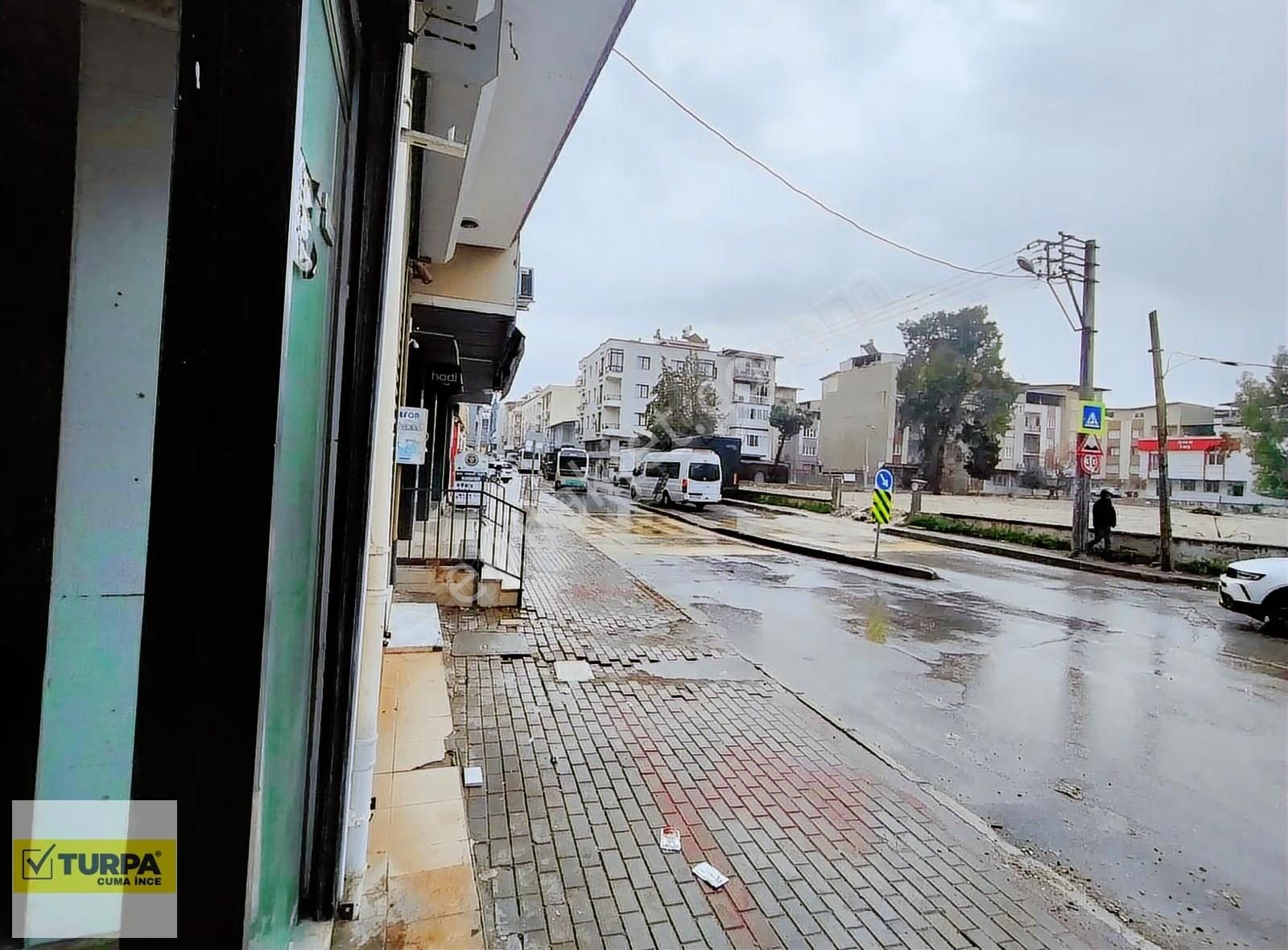 Buca Göksu'nun Göbeğinde 180m² Çift Cepheli Kiralık Dükkan - Görsel 9