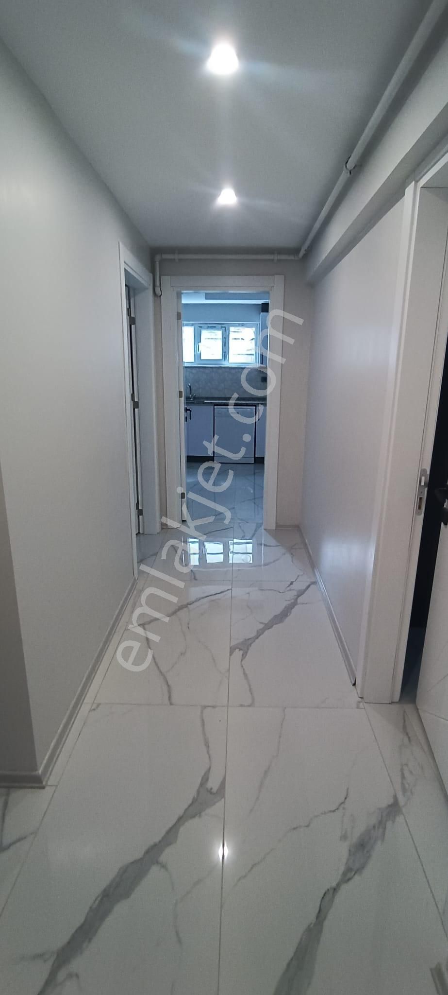 Ender Uysal Gayrimenkulden Yunusemre Mahallesin De 2+1 Kiralık Lüx Eşyalı Bahçe Katı Apart. - Görsel 14