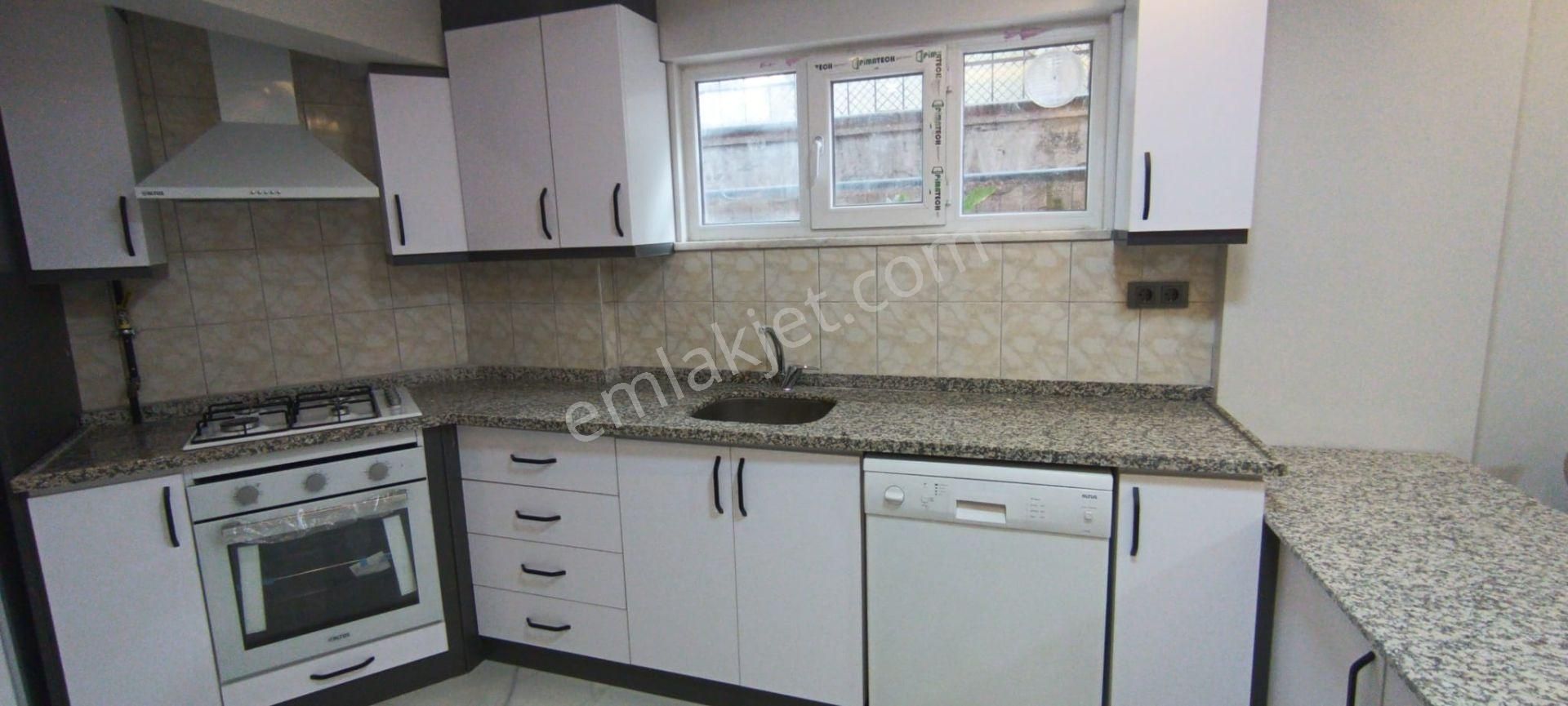 Ender Uysal Gayrimenkulden Yunusemre Mahallesin De 2+1 Kiralık Lüx Eşyalı Bahçe Katı Apart. - Görsel 2