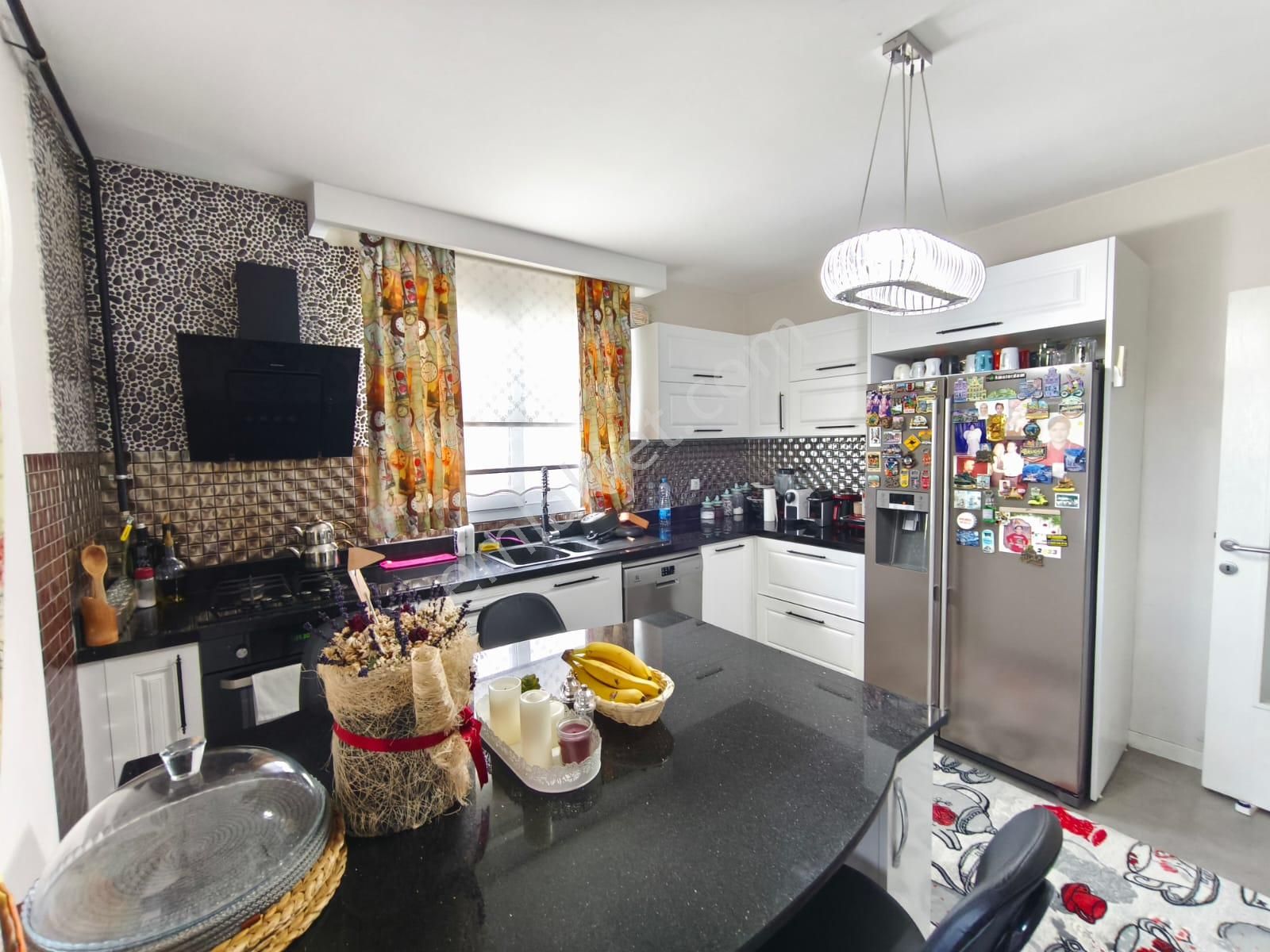 Esse My Home Dan Kıyıboyu Aydınlar Mahallesi 3+1 Havuzlu Site İçerisinde Daire