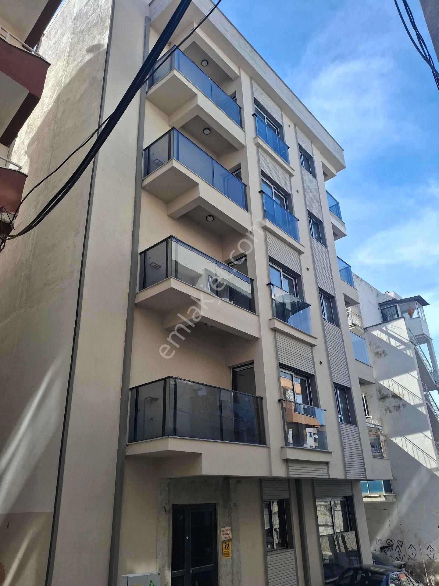 Kuşadası Türkmende Satılık Sıfır 1