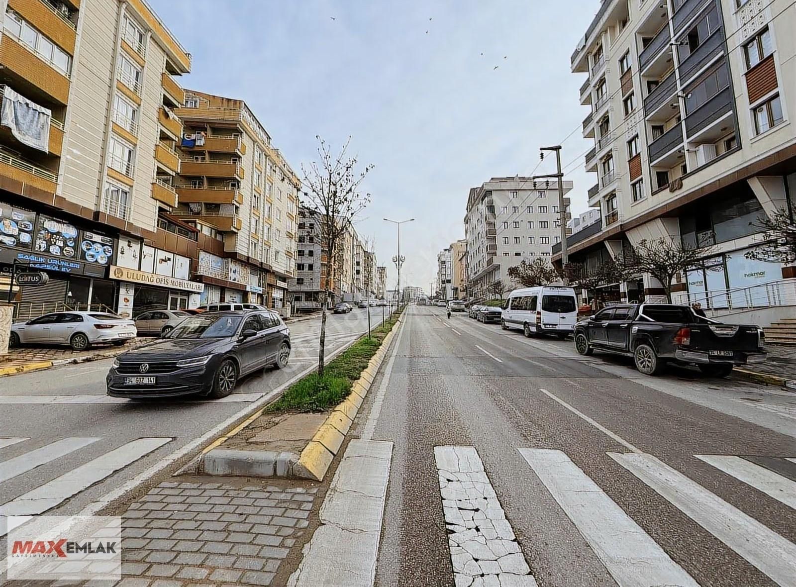 Çayırova Atatürk Mah Cadde Üzerinde Asansörlü Sıfır Arakat - Görsel 9