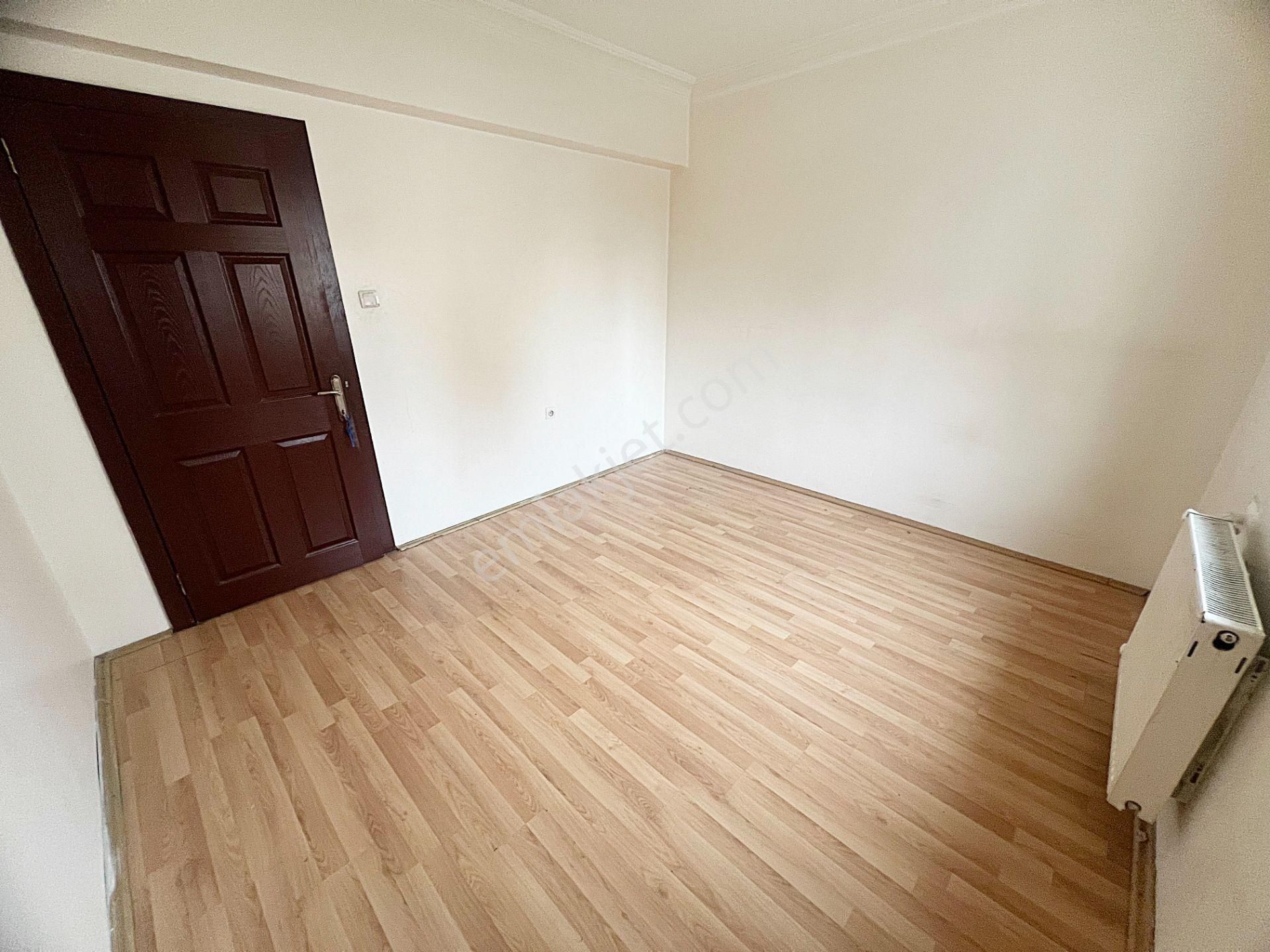 Çiğdemtepe Selim Cadde Üzerinde 3. Kat Muhteşem Lokasyon Kök Tapu İskanlı 3+1 - Görsel 18