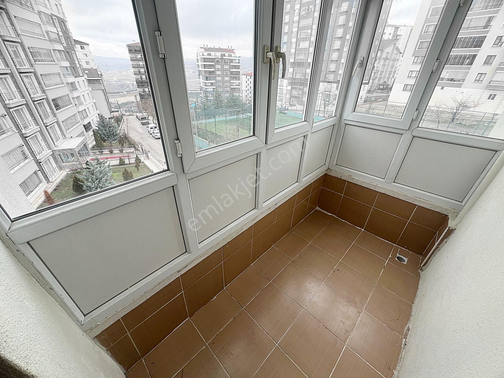 Çiğdemtepe Selim Cadde Üzerinde 3. Kat Muhteşem Lokasyon Kök Tapu İskanlı 3+1 - Görsel 32