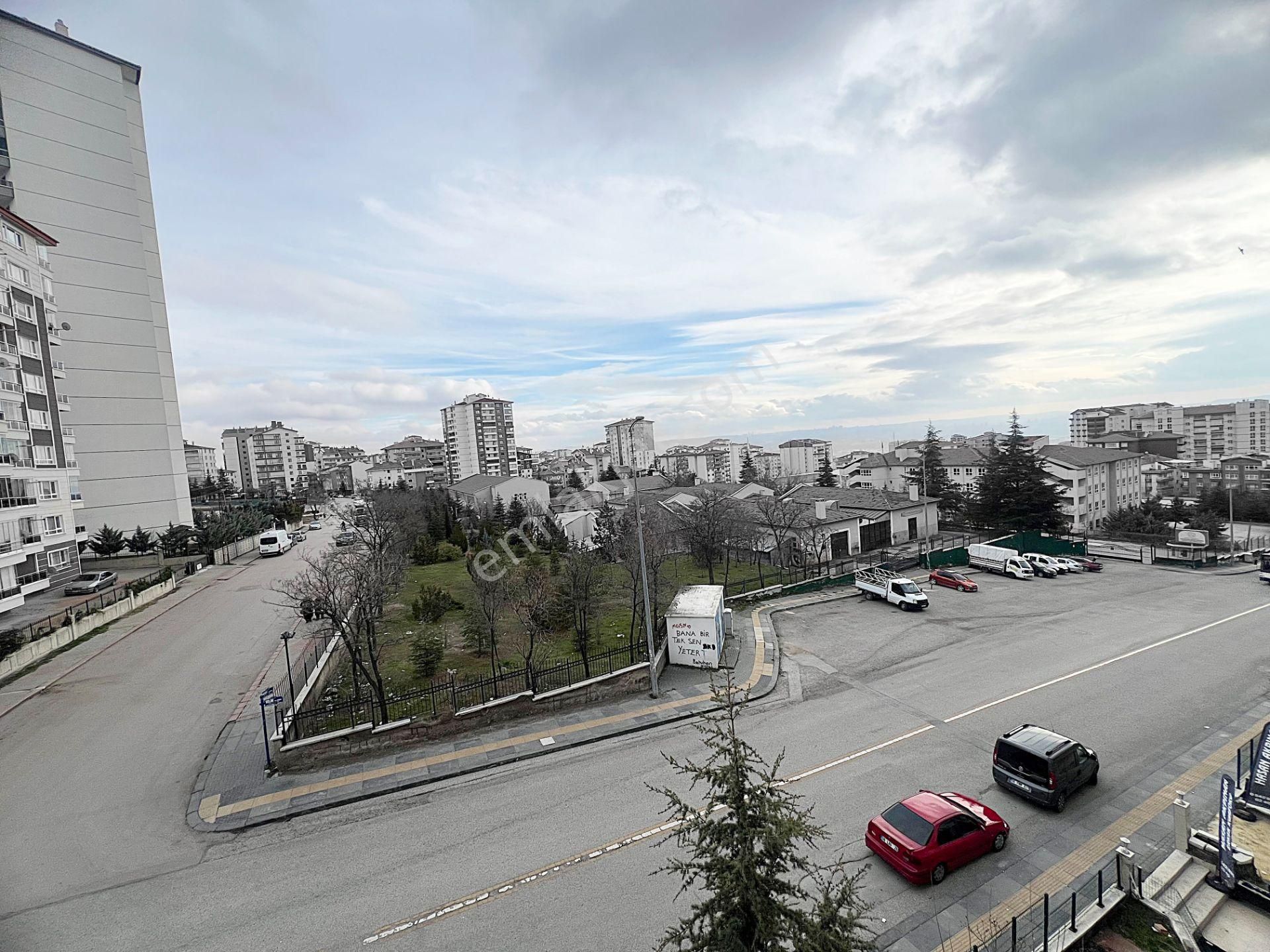 Çiğdemtepe Selim Cadde Üzerinde 3. Kat Muhteşem Lokasyon Kök Tapu İskanlı 3+1