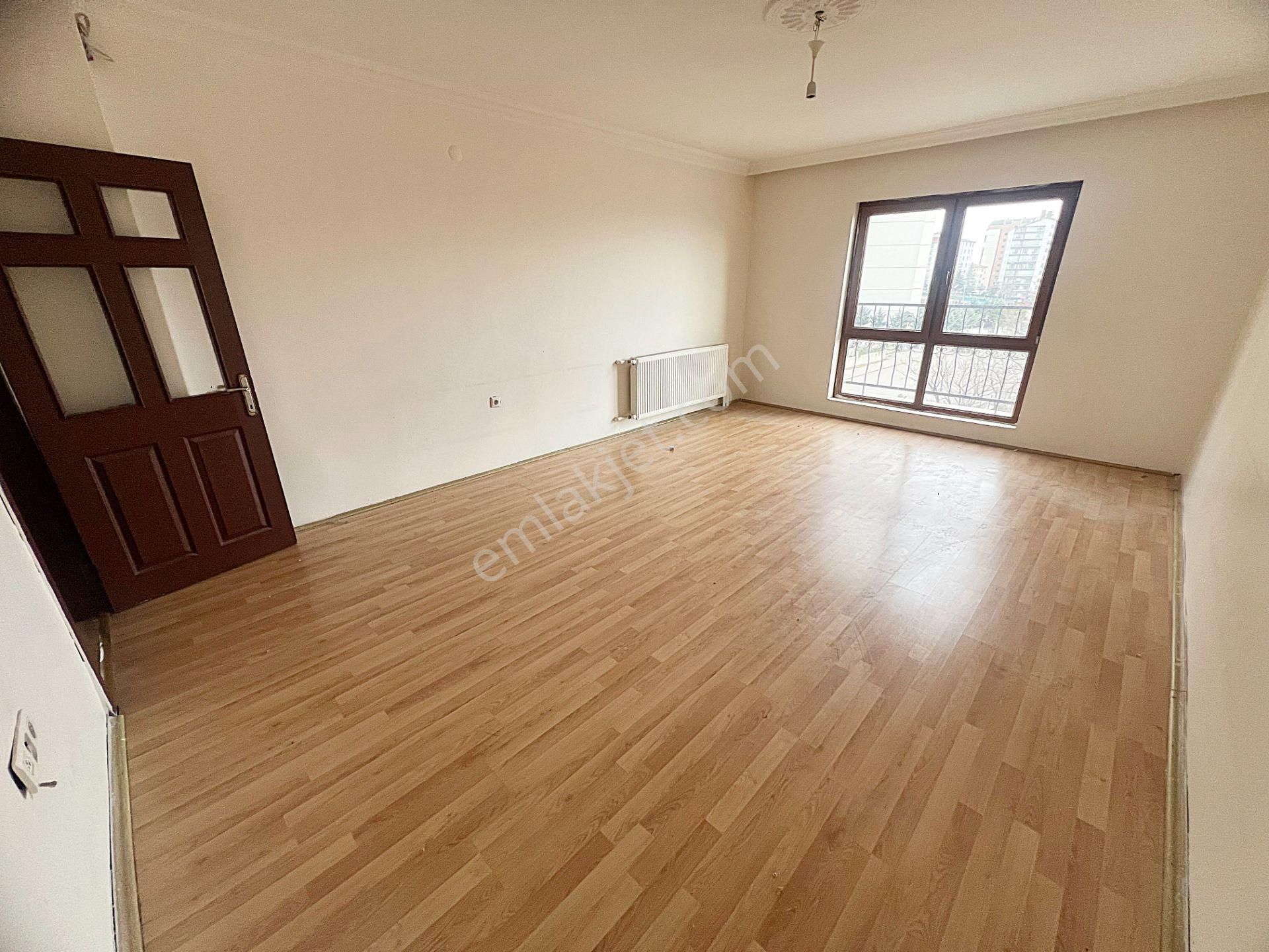 Çiğdemtepe Selim Cadde Üzerinde 3. Kat Muhteşem Lokasyon Kök Tapu İskanlı 3+1 - Görsel 7