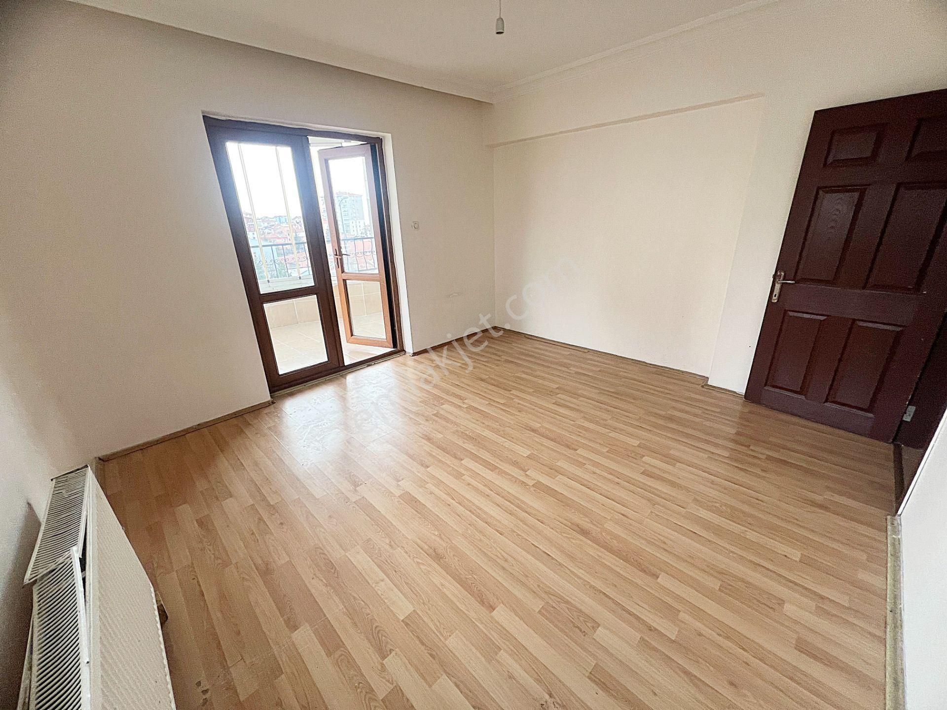 Çiğdemtepe Selim Cadde Üzerinde 3. Kat Muhteşem Lokasyon Kök Tapu İskanlı 3+1 - Görsel 11