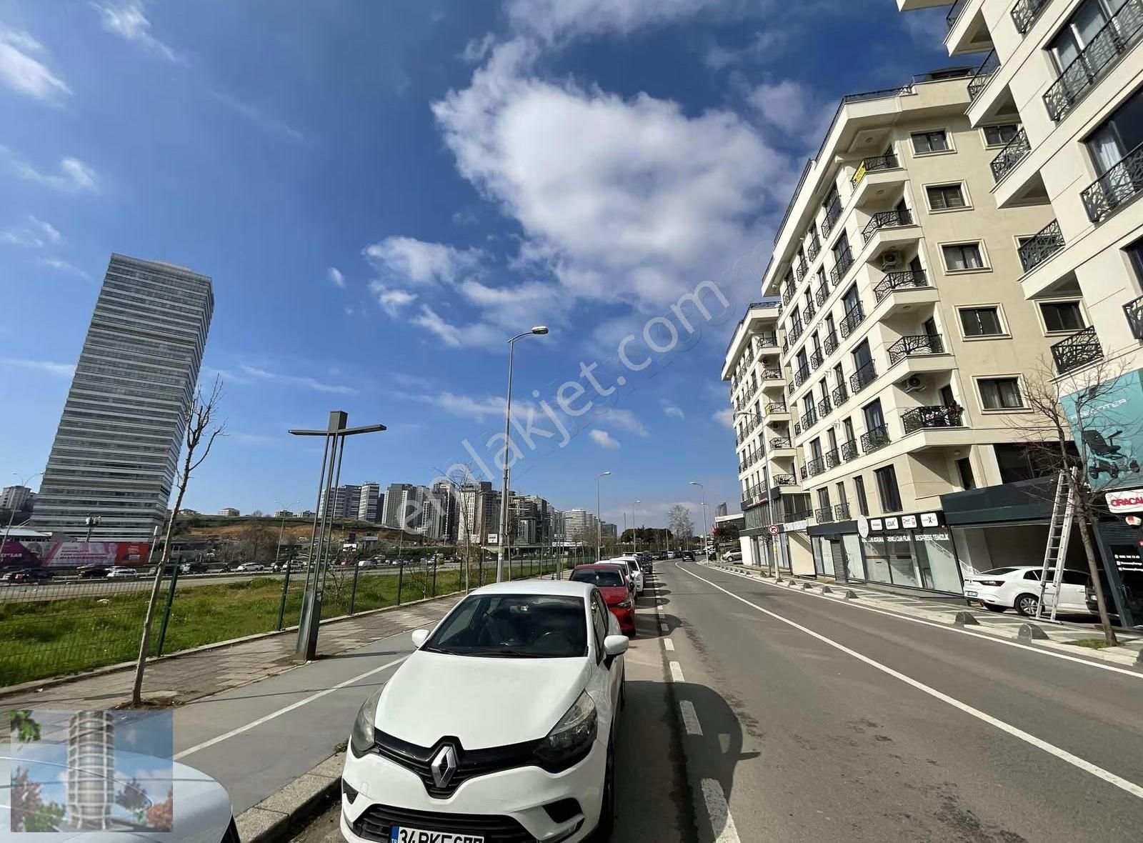 Memorial Hastanesinin Yanıbaşında E-5 Cephe 350m2 Geniş Dükkan - Görsel 20