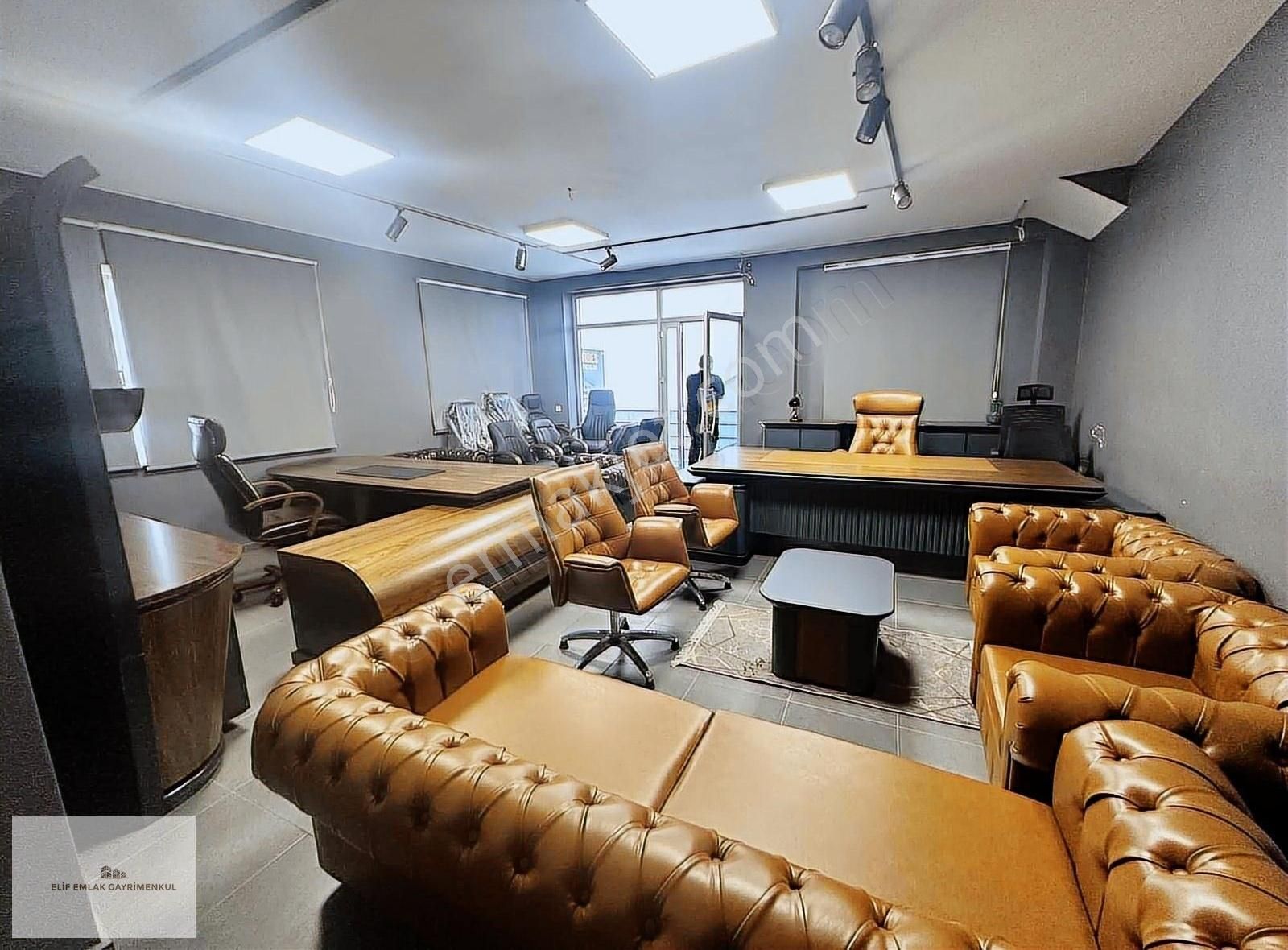 Elif Emlaktan Satılık 120 M2 Katlı Dükkan