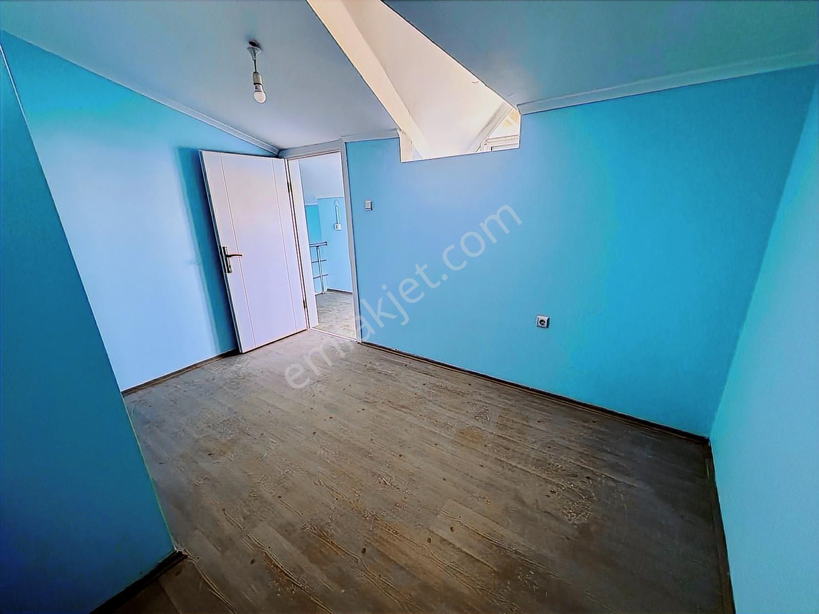 Çanakkale Kepez Cum. Mah. Boğaz Manzaralı Teraslı Kiralık 2+1 - Görsel 5