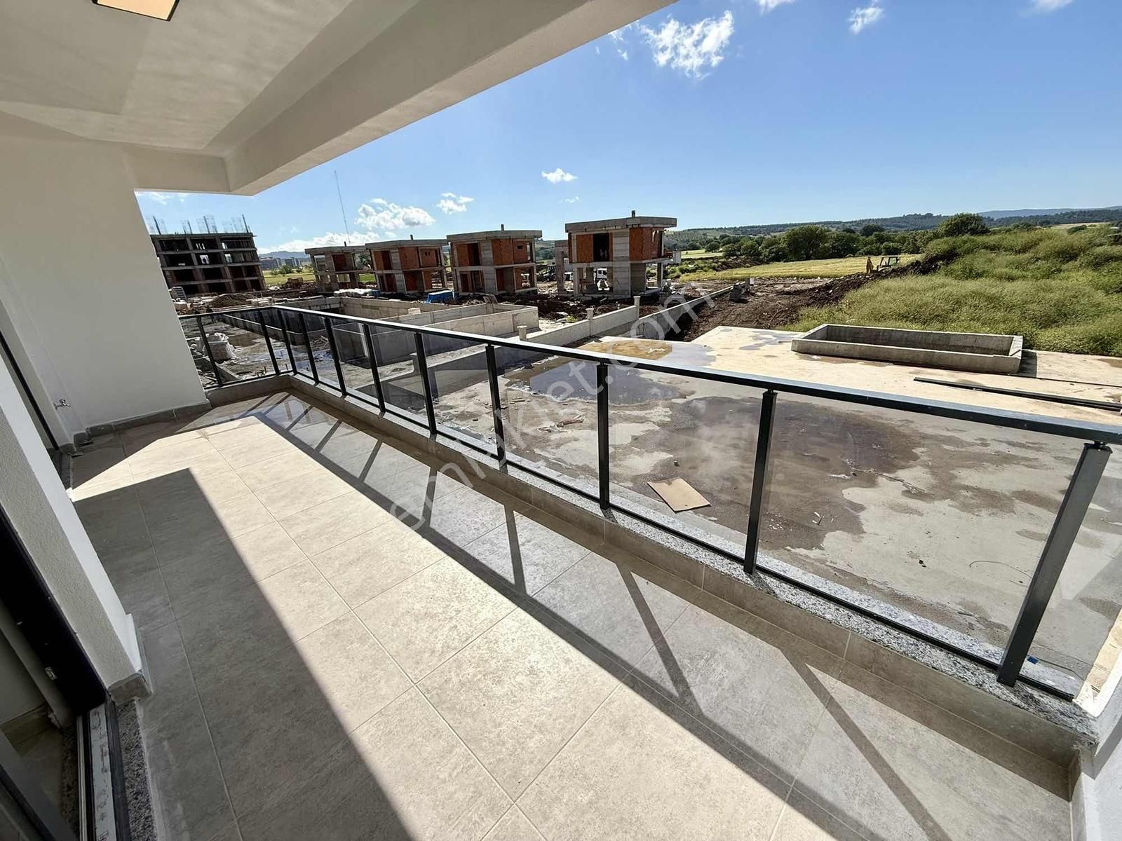 Çanakkale Karya Park Sitesinde Boğaz Manzaralı Satılık Daire - Görsel 15