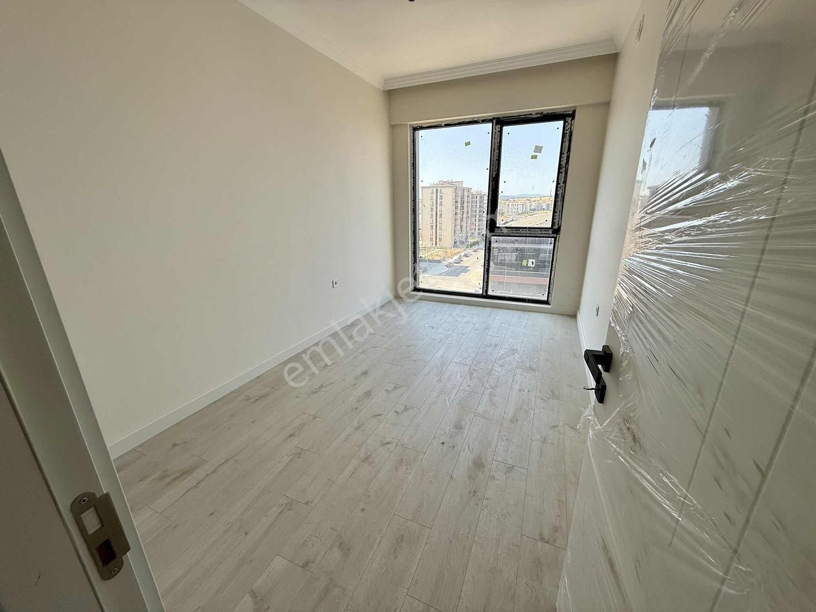 Çanakkale Esenler Prestijli Sitede Büyük 3+1 Satılık - Görsel 9