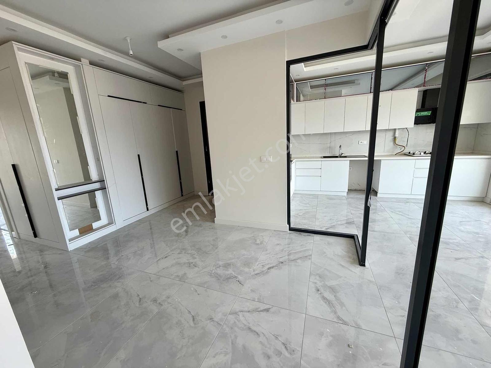 Çanakkale Esenler De Büyük Geniş Sıfır Satılık 3+1 Daire - Görsel 15