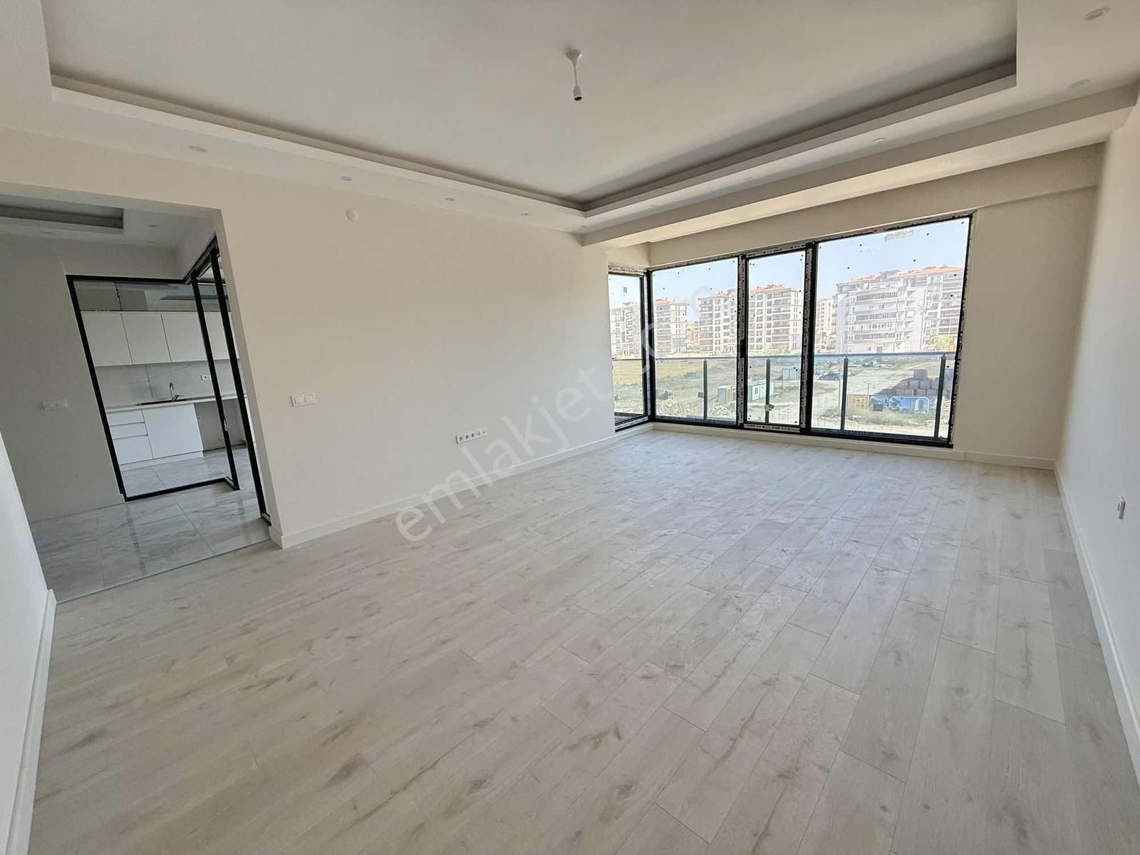 Çanakkale Esenler Prestijli Sitede Büyük 3+1 Satılık - Görsel 3