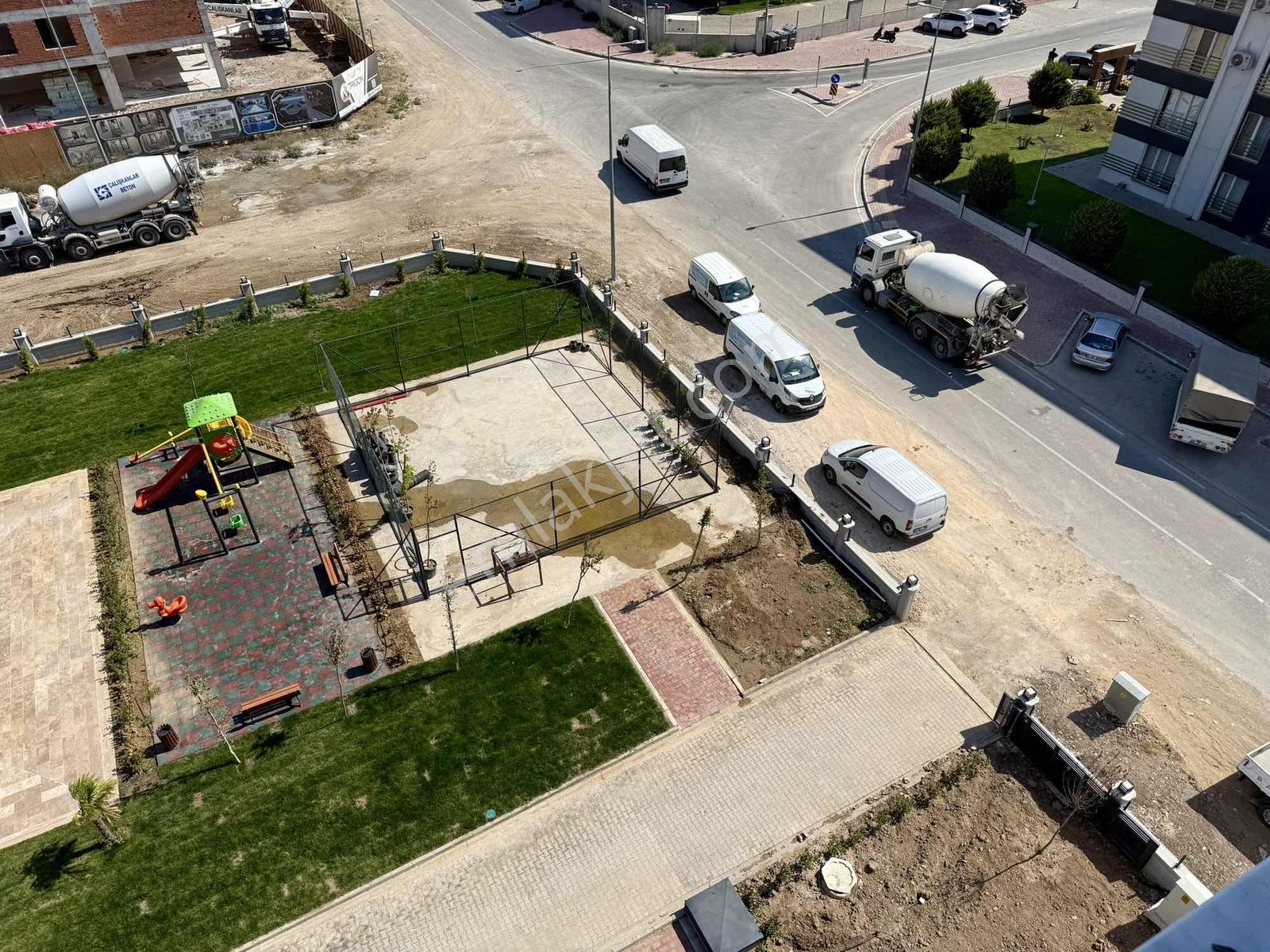 Çanakkale Esenler De Büyük Geniş Sıfır Satılık 3+1 Daire - Görsel 19
