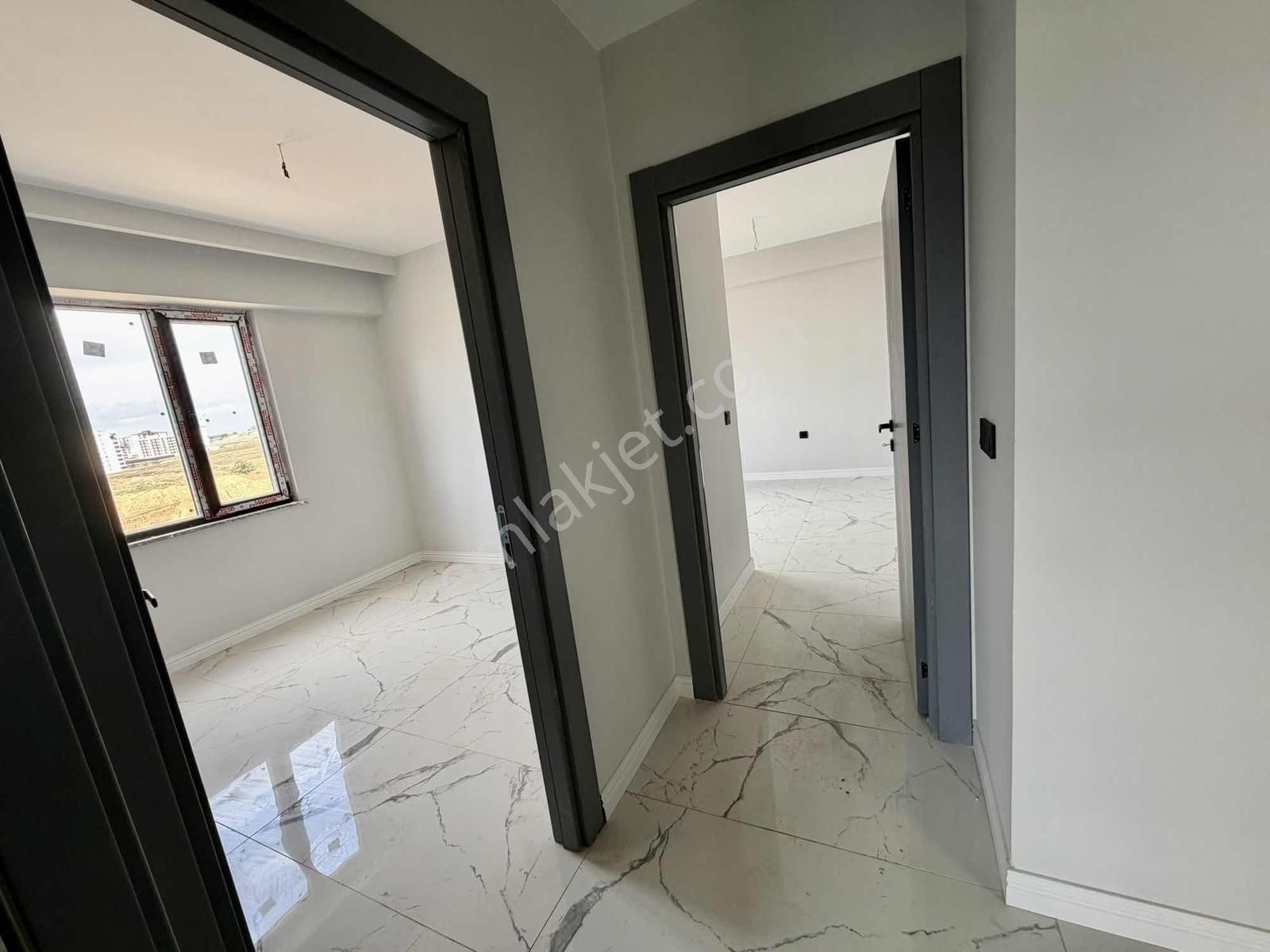 Çanakkale Yeni Barış Mah. Site İçi Satılık Sıfır 2+1 Daire - Görsel 5