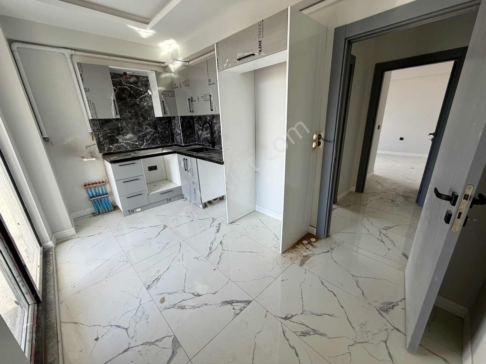 Çanakkale Yeni Barış Mah. Site İçi Satılık Sıfır 2+1 Daire - Görsel 24