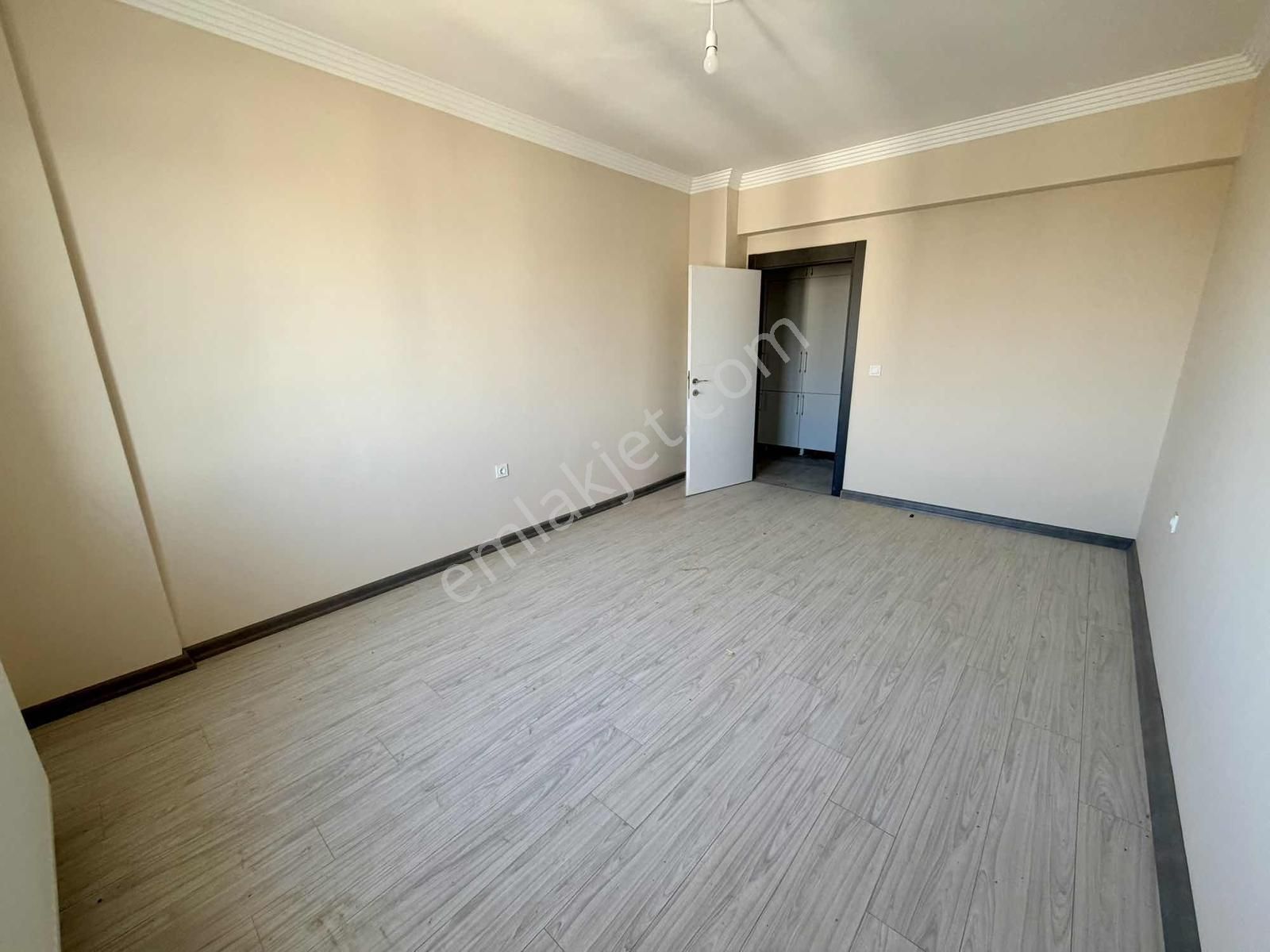 Esenlerde Deniz Boğaz Manzaralı 4+1 Dublex Daire - Görsel 20