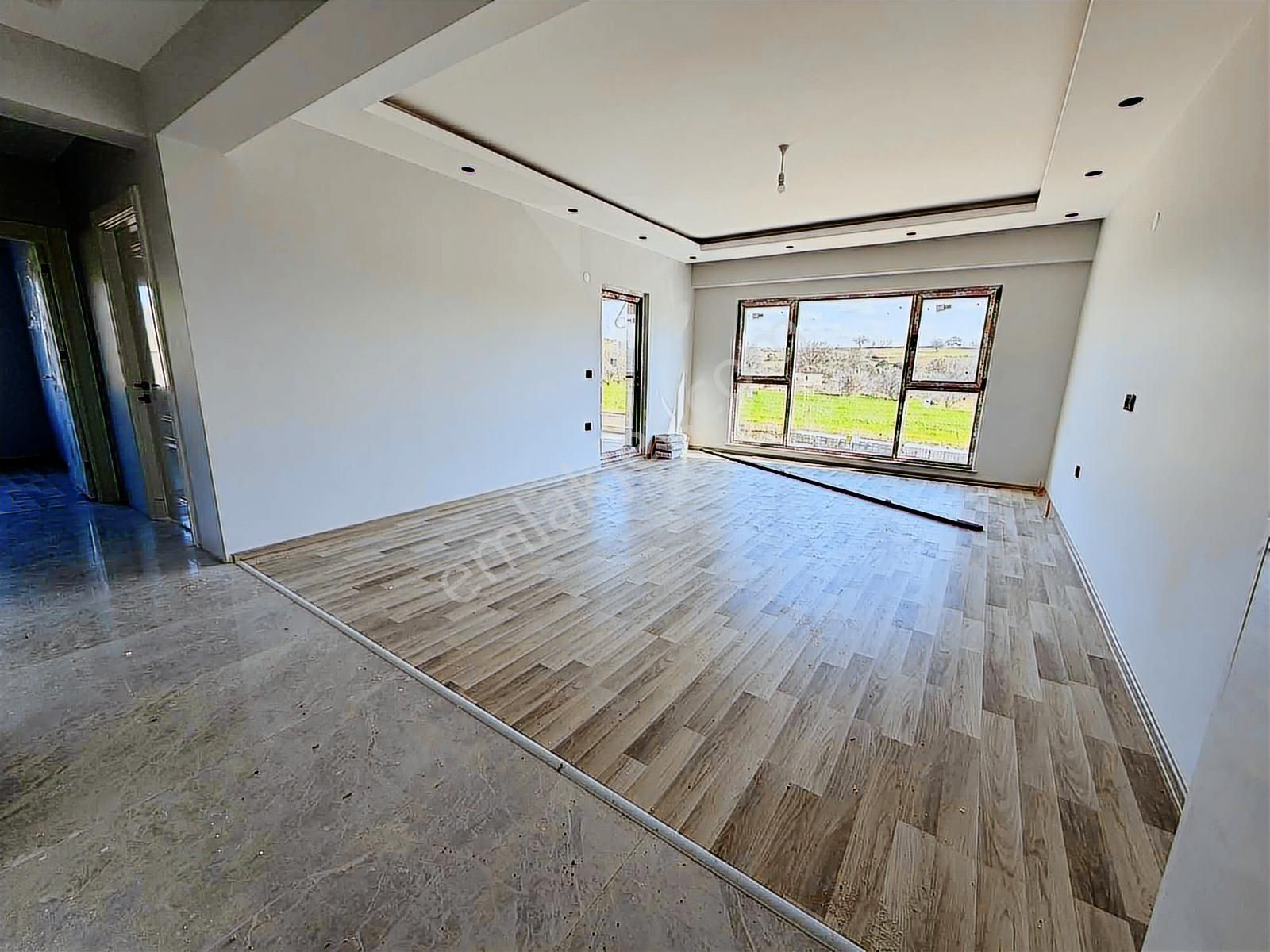 Çanakkale Esenler Site İçi Havuzlu Satılık Sıfır 2+1 Daire