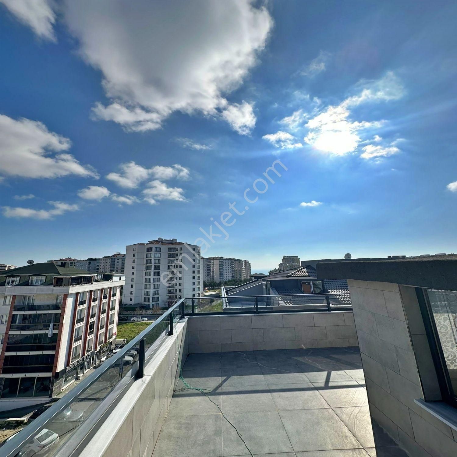 Beylikdüzü Marmara Mah'de Deniz Manzaralı Satılık Fırsat 5+2 Dubleks - Görsel 3