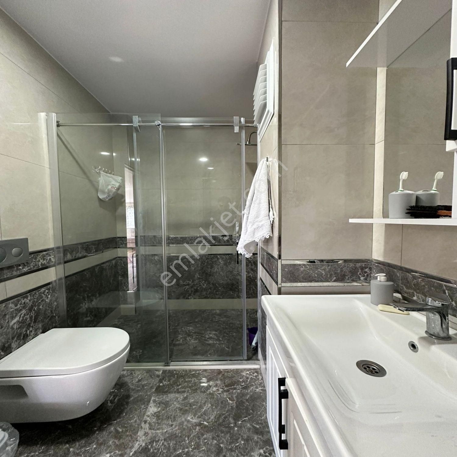 Beylikdüzü Marmara Mah'de Deniz Manzaralı Satılık Fırsat 5+2 Dubleks - Görsel 9