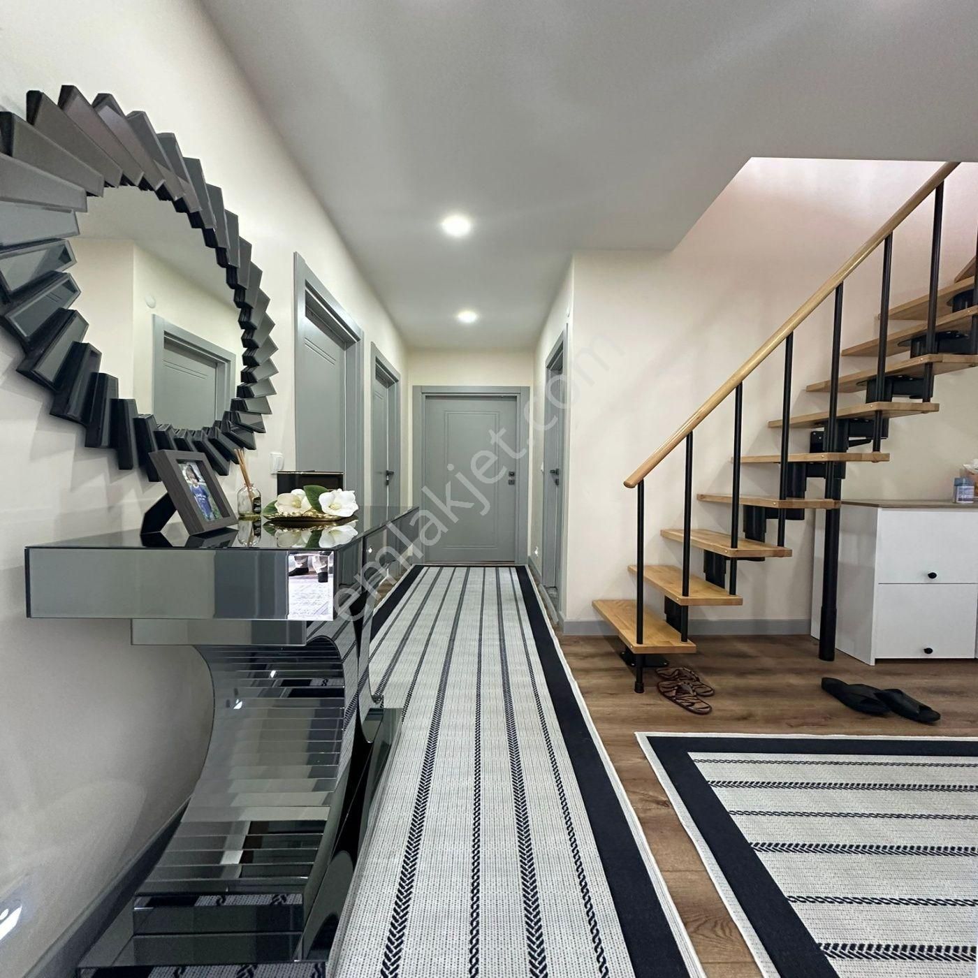 Beylikdüzü Marmara Mah'de Deniz Manzaralı Satılık Fırsat 5+2 Dubleks - Görsel 12