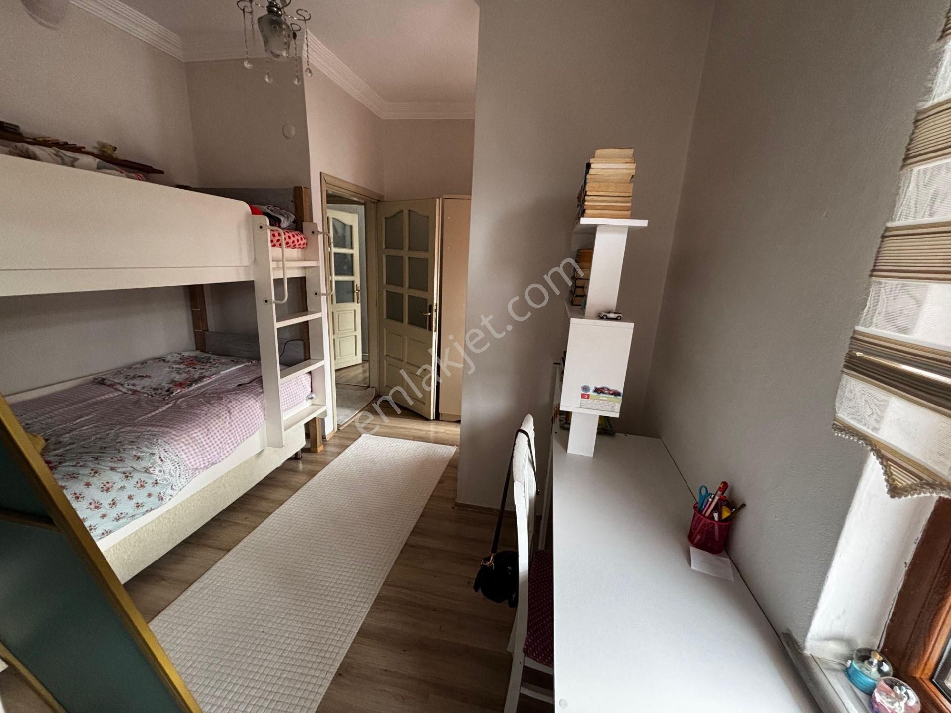 Yaylacık'ta Satılık 2+1 Daire: 98m² Net, Yüksek Giriş - Görsel 12