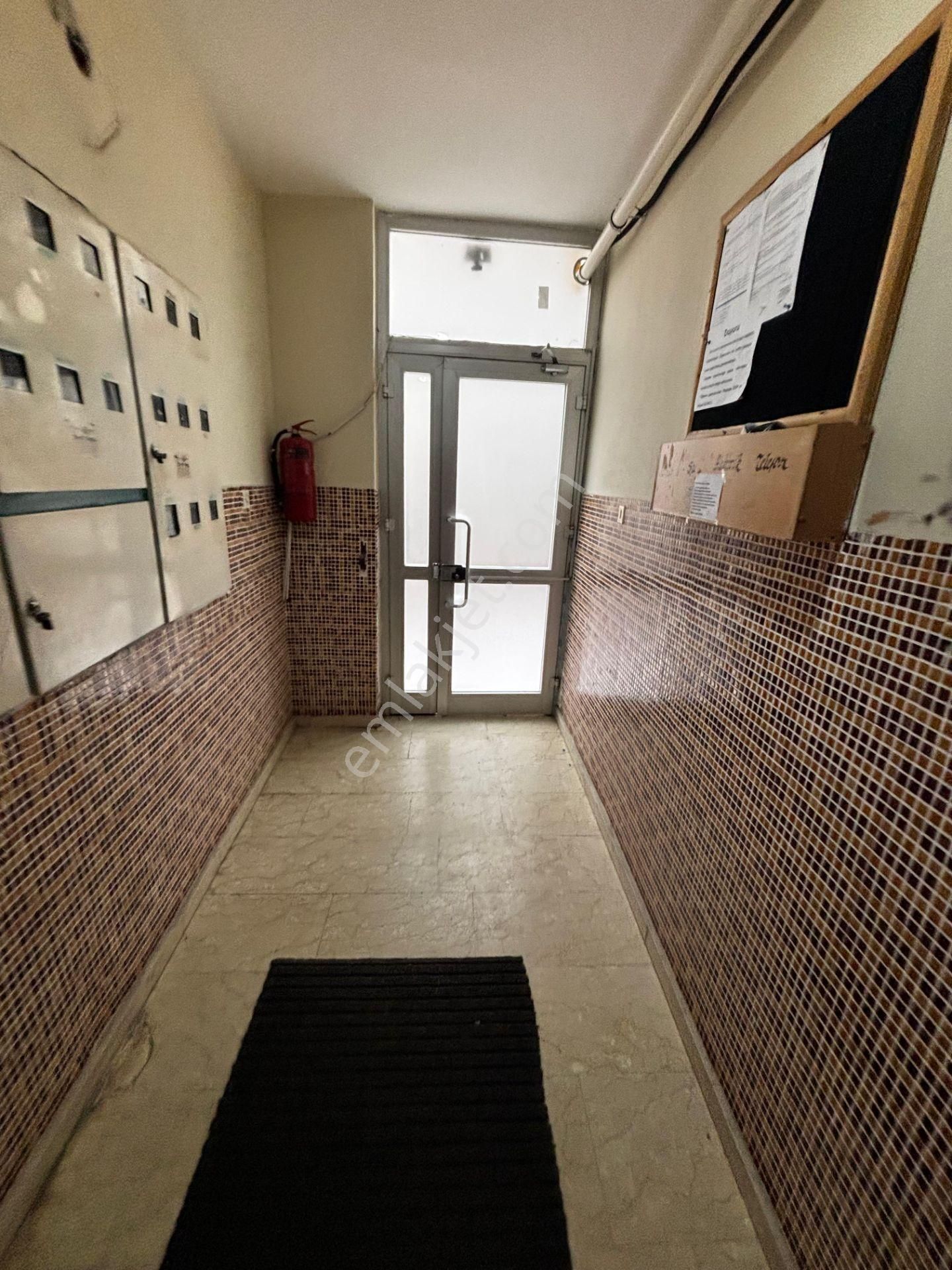 Yaylacık'ta Satılık 2+1 Daire: 98m² Net, Yüksek Giriş - Görsel 19