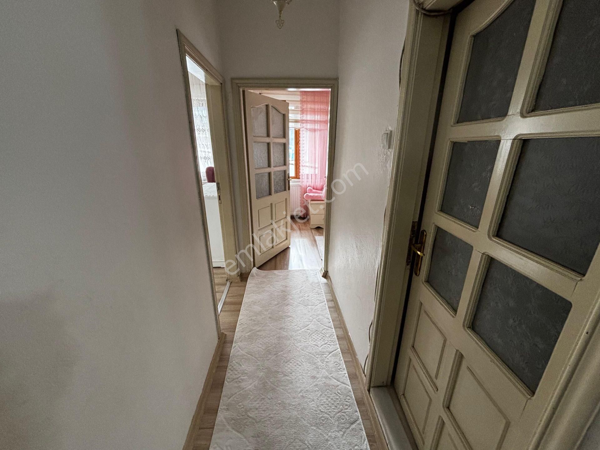 Yaylacık'ta Satılık 2+1 Daire: 98m² Net, Yüksek Giriş - Görsel 8